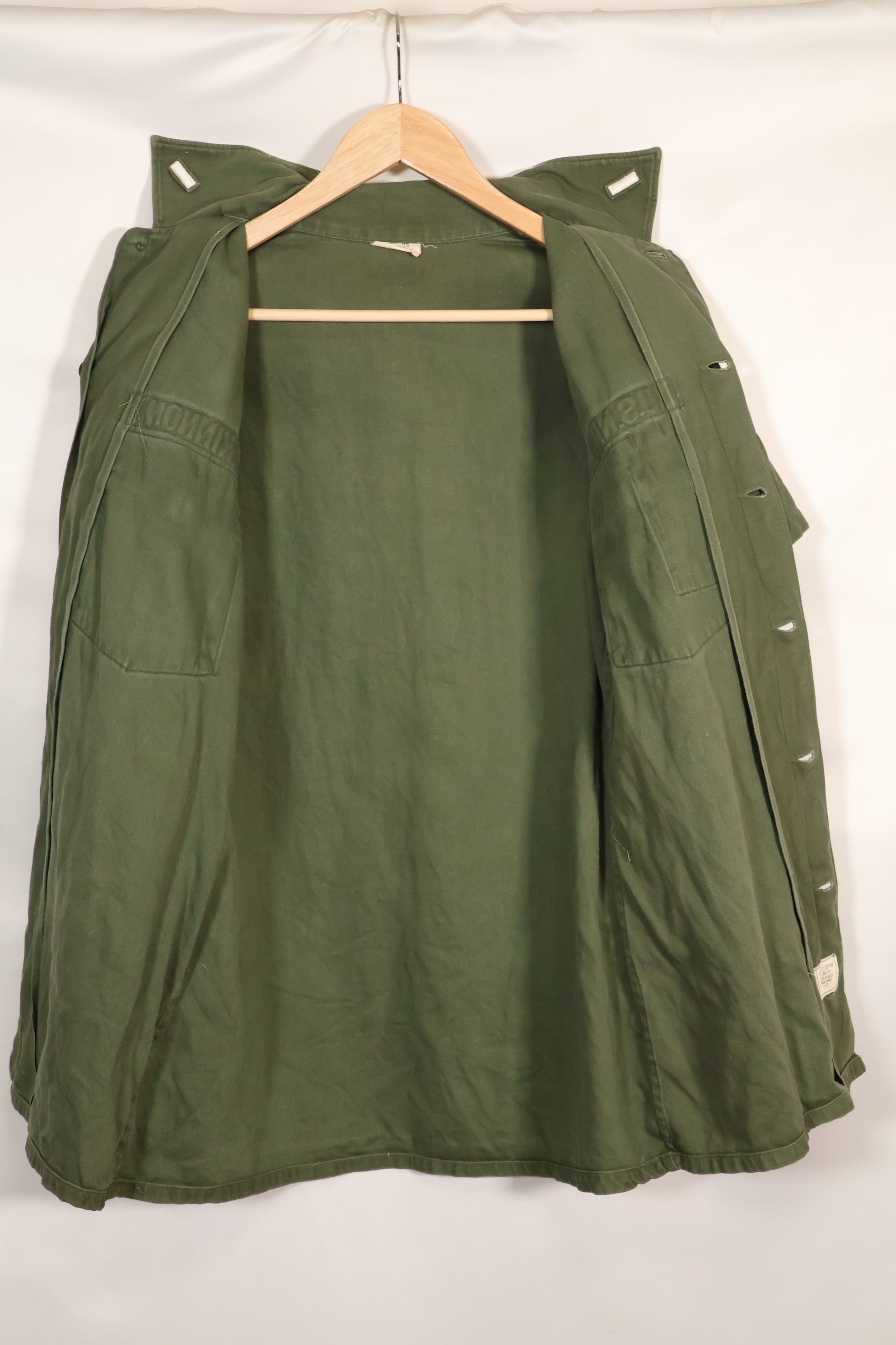 1967年契約　スヌーピーパッチ　アメリカ海軍　USN　OG-107　ユーティリティシャツ　中古品　B