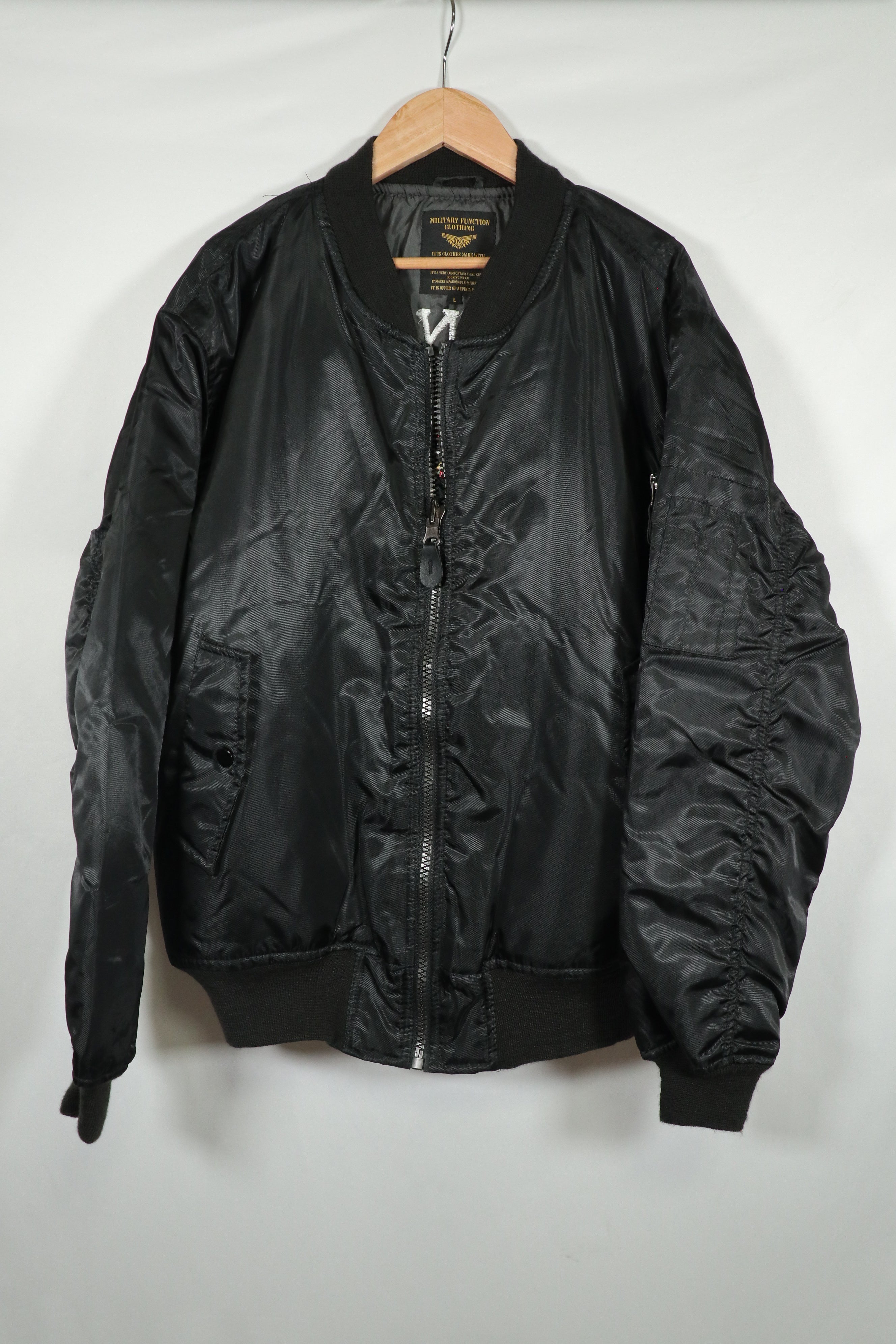 近年 沖縄製　スーバニアジャケット　直接刺繍　MA-1　B