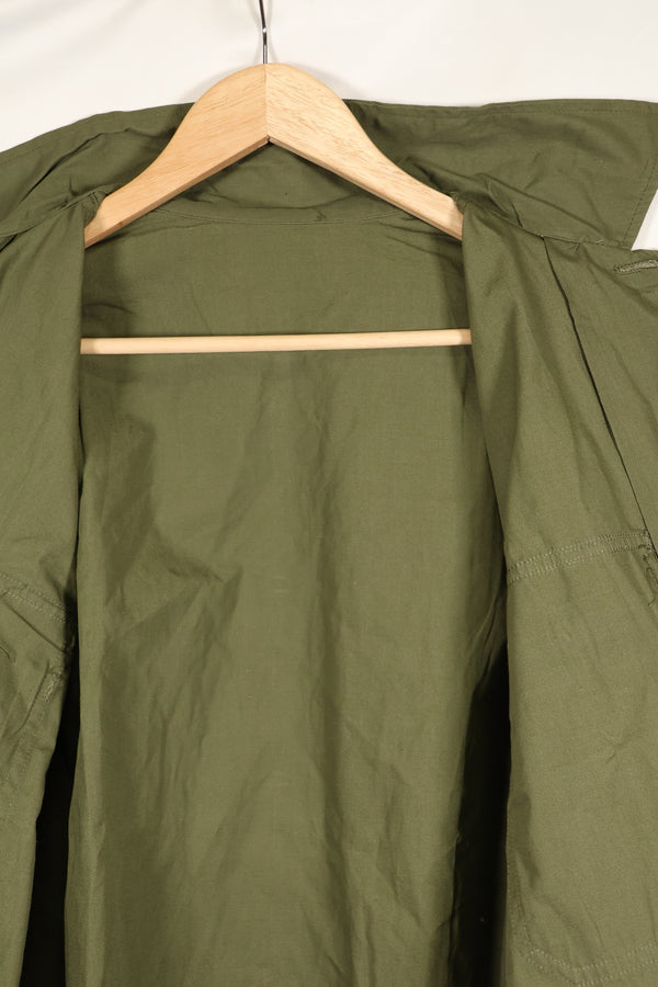 1960's Estimated Medium U.S. Navy Utility Shirt, Poplin, light fabric, almost unused.