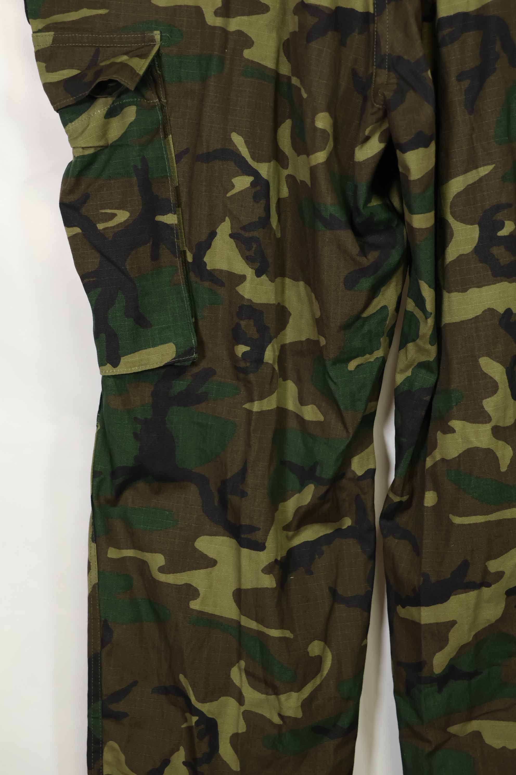 1981年契約　デッドストック　アメリカ軍　ERDL　LCリーフ　ジャングルファティーグパンツ　L-S