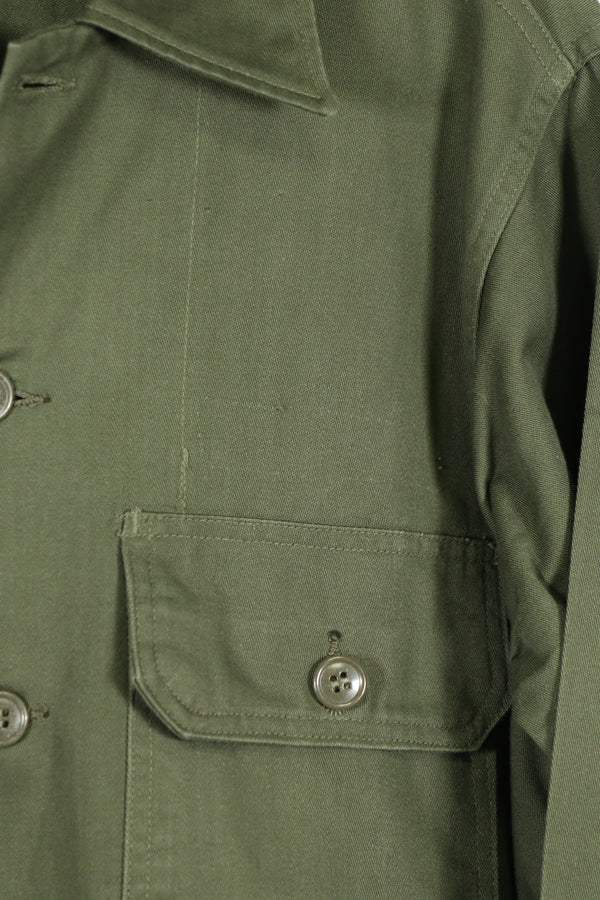 正品全新库存 OG-107 实用衬衫，民用款，M 码