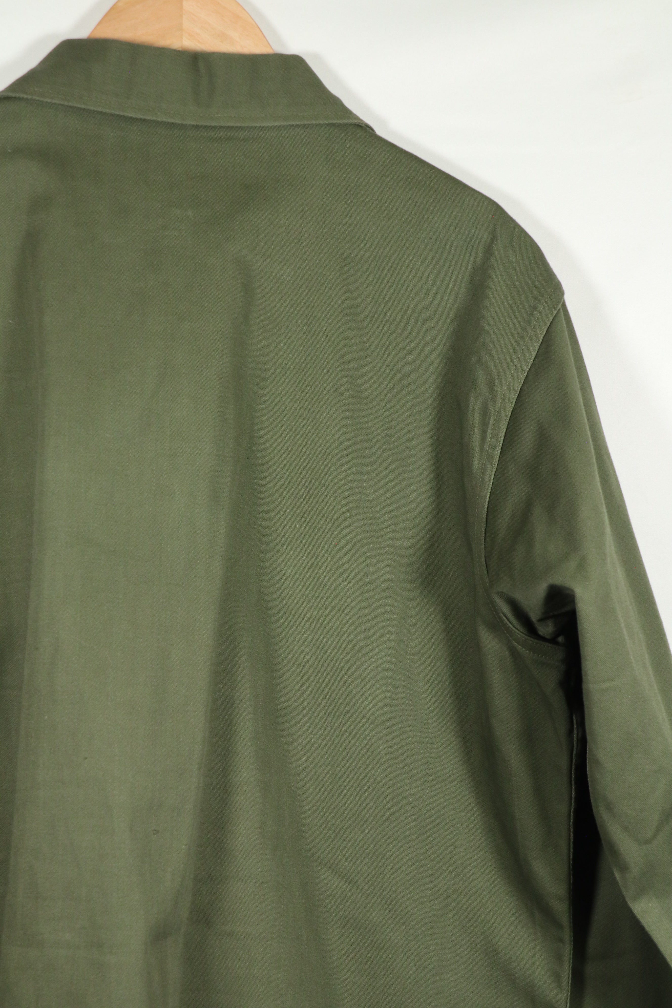 正品全新库存 OG-107 实用衬衫，民用款，M 码