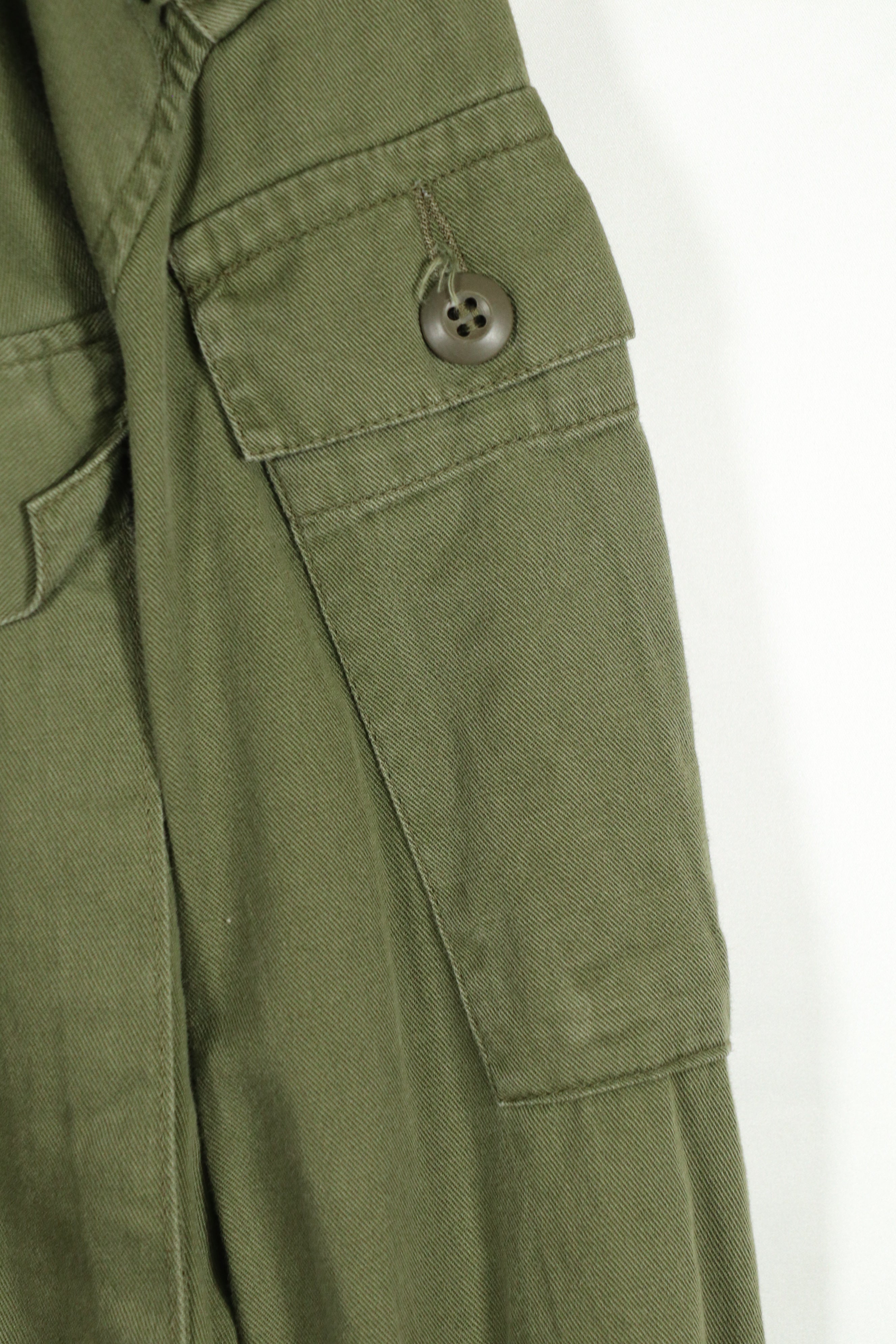 実物　1970年製　オーストラリア軍　ファティーグシャツ　階級章付き　中古品