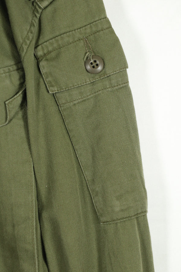 実物　1970年製　オーストラリア軍　ファティーグシャツ　階級章付き　中古品