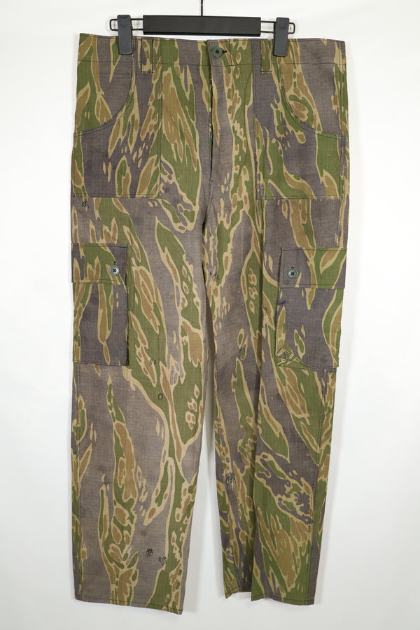 実物生地　1970年代　レイトウォー　タイガーストライプ　パンツ　縦使い　中古品