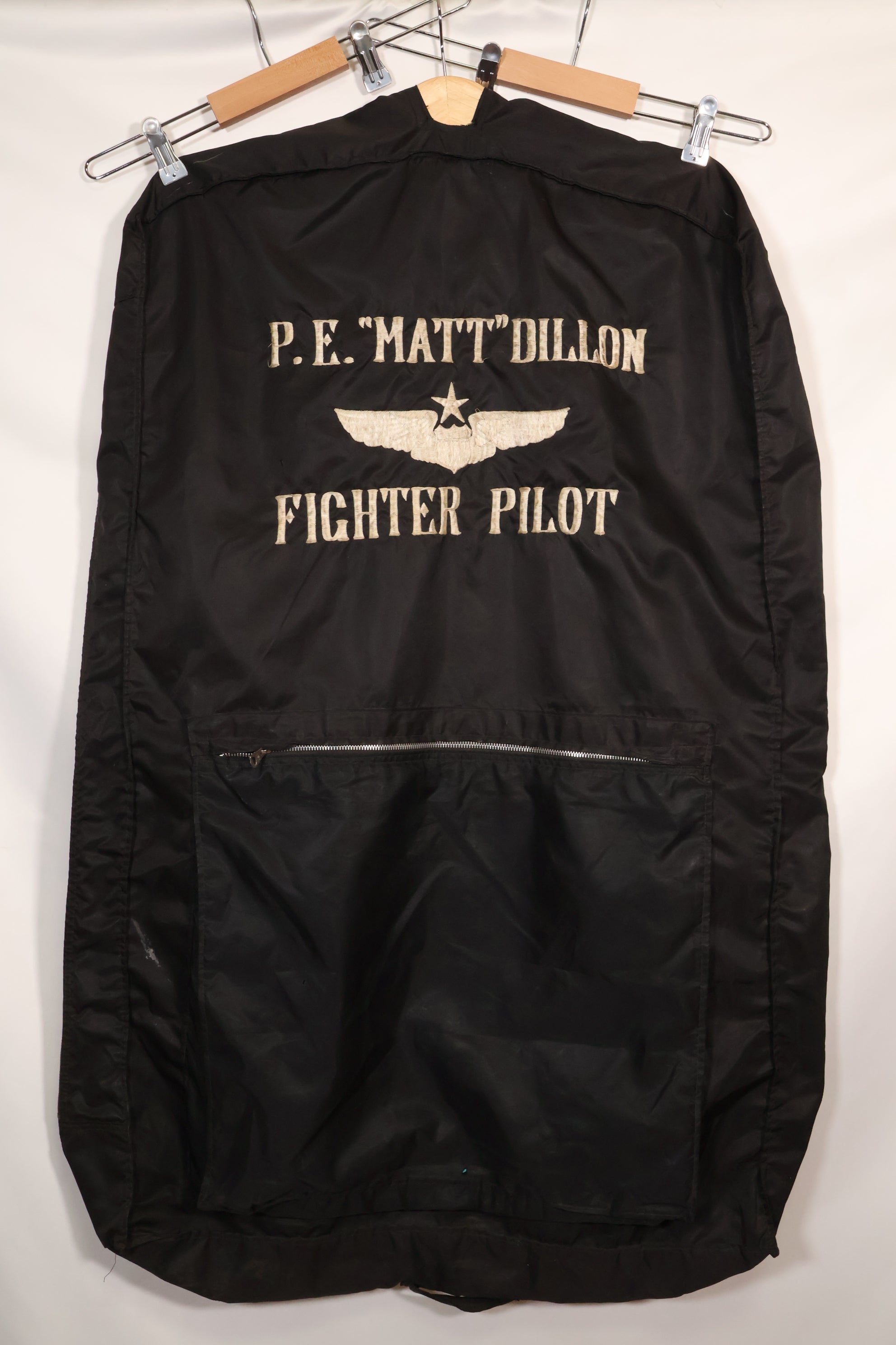 1960年代　個人調達品　戦闘機パイロット　フライトジャケット&制服用　スーツバッグ　刺繍入　中古品