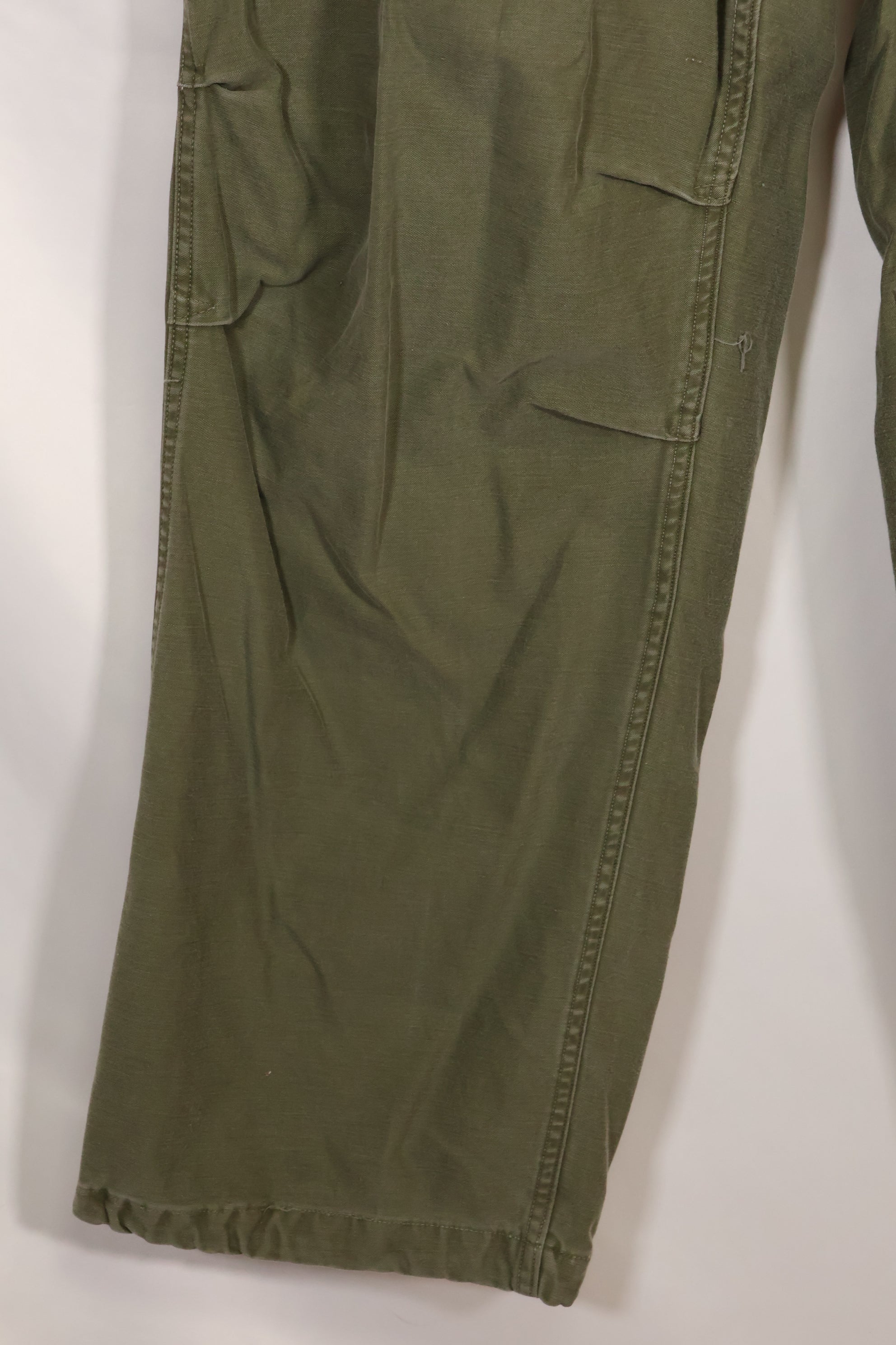 1952年契約　L-L　アメリカ軍　M-1951　フィードパンツ　大きめサイズ　中古品