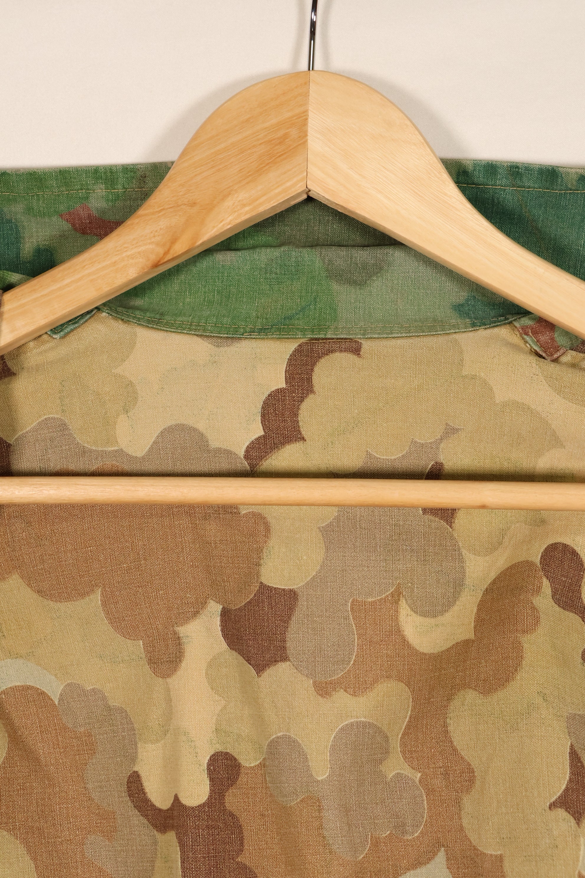 Late 1960s–Early 1970s: U.S. Marine Corps (USMC) Mitchell Camouflage Utility Shirt, Privately Procured, Tent Cloth