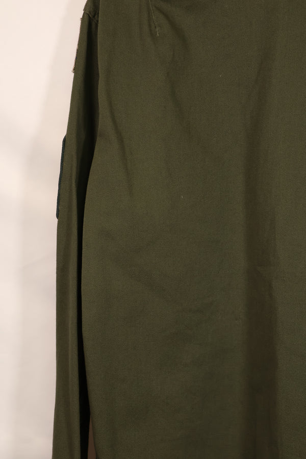 実物　アメリカ陸軍　OG-107 ユーティリティシャツ　パッチ付　パッチ後付け　中古品