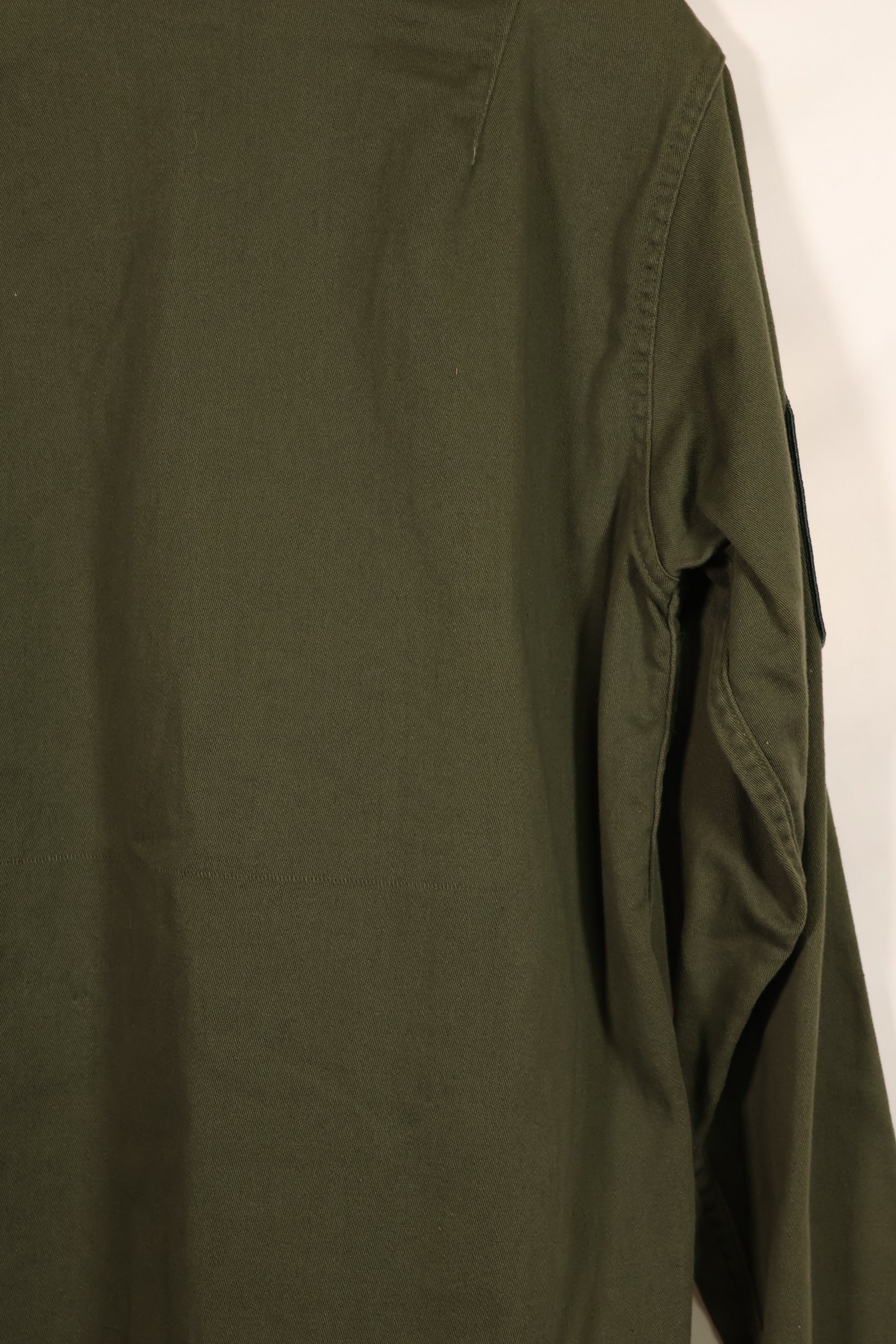 実物　アメリカ陸軍　OG-107 ユーティリティシャツ　パッチ付　パッチ後付け　中古品