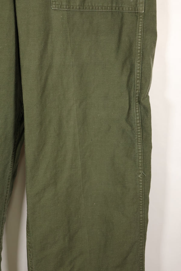 Early 1960s, estimated 34 OG-107 utility pants, baker pants, used.