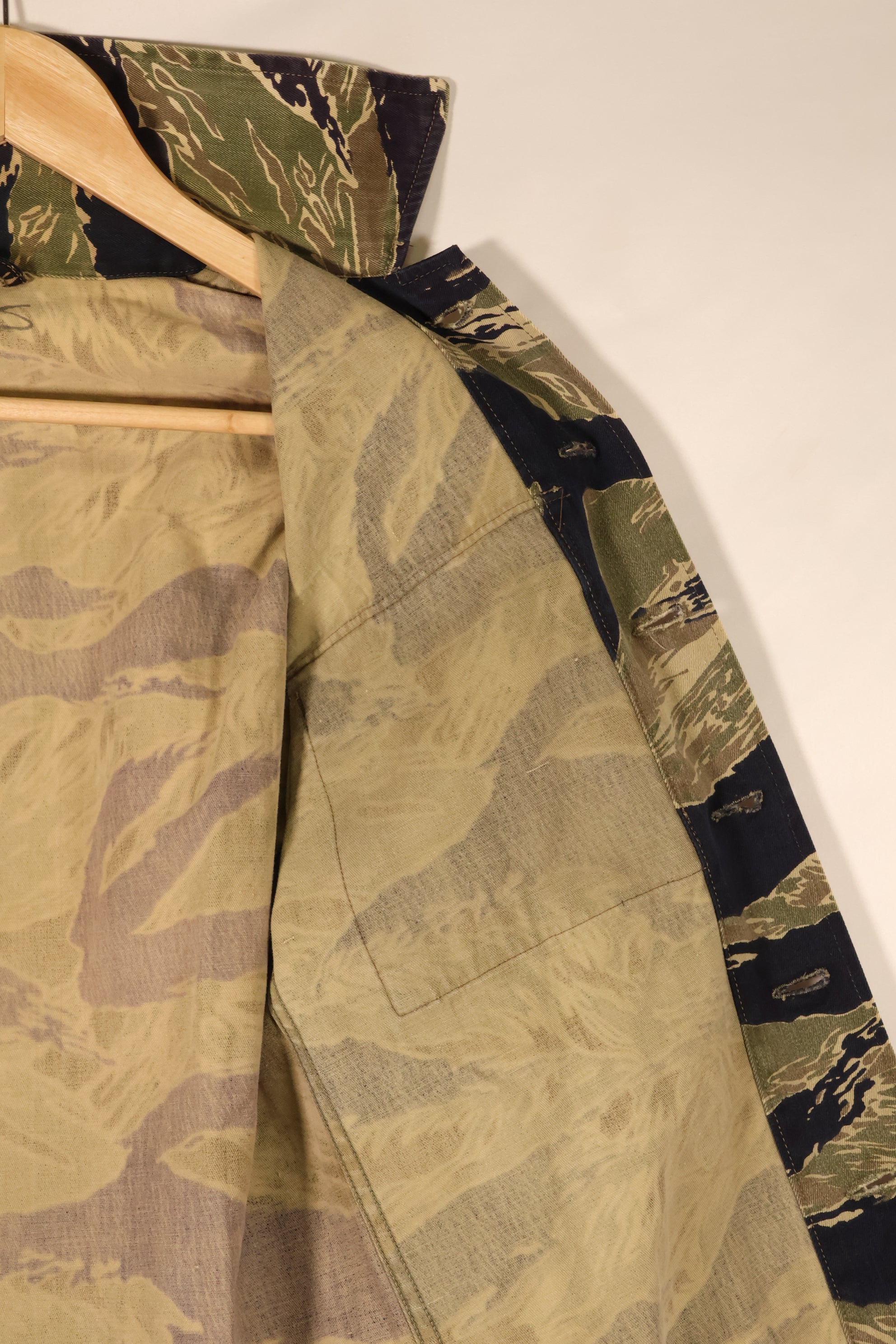 Circa 1965, Made in Japan, US-S, Okinawa Tiger Pattern, Tiger Stripe, US-cut shirt, JWD, Used