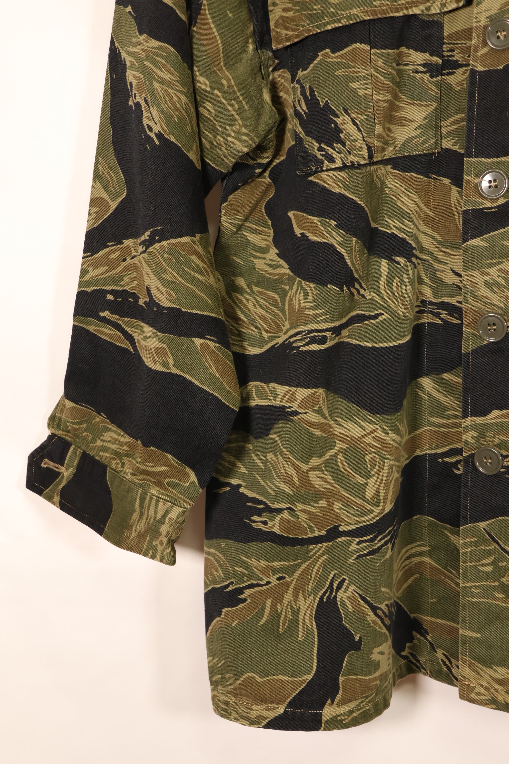 1960年代前半　JWS　初期タイガーストライプパターン　Fat Tiger シャツ　Asian カット　中古品