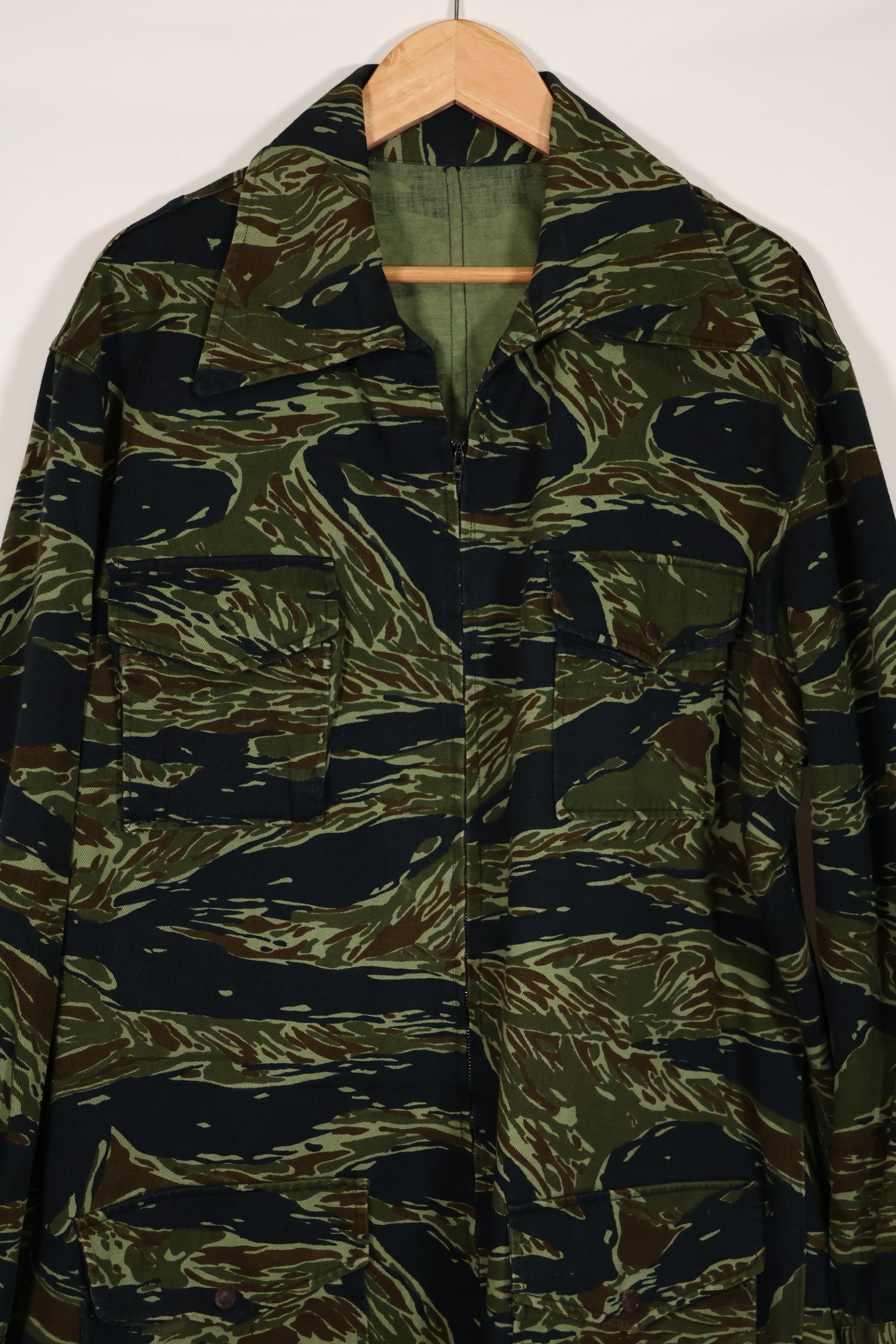 実物　1970年代　タイ製　タイタイガー　タイガーストライプパターン　ハンティングジャケット　中古品