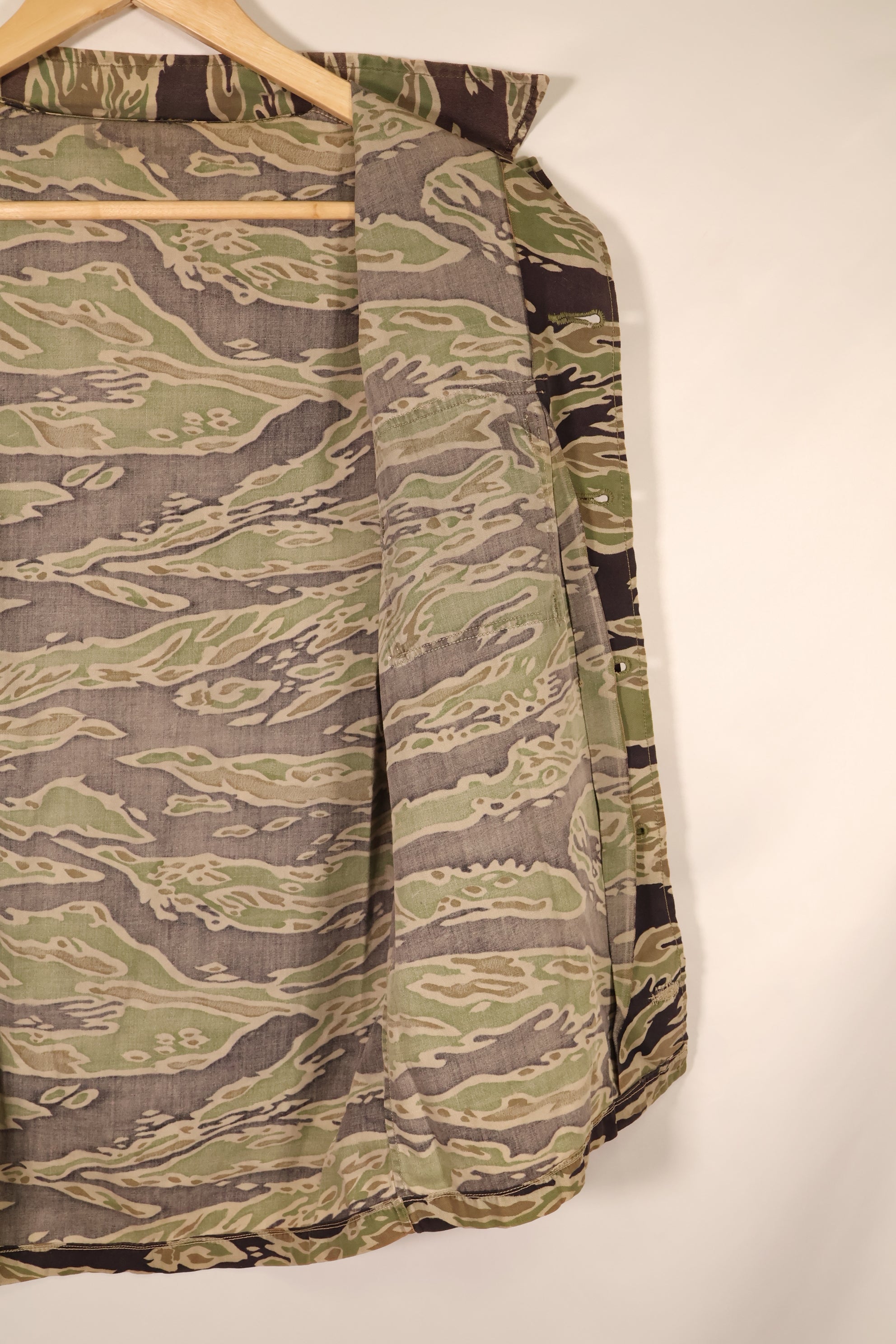 Late 1960s—Estimated US-S—Late War Lightweight—Tiger Stripe—Shirt—Some wear and fading—Used