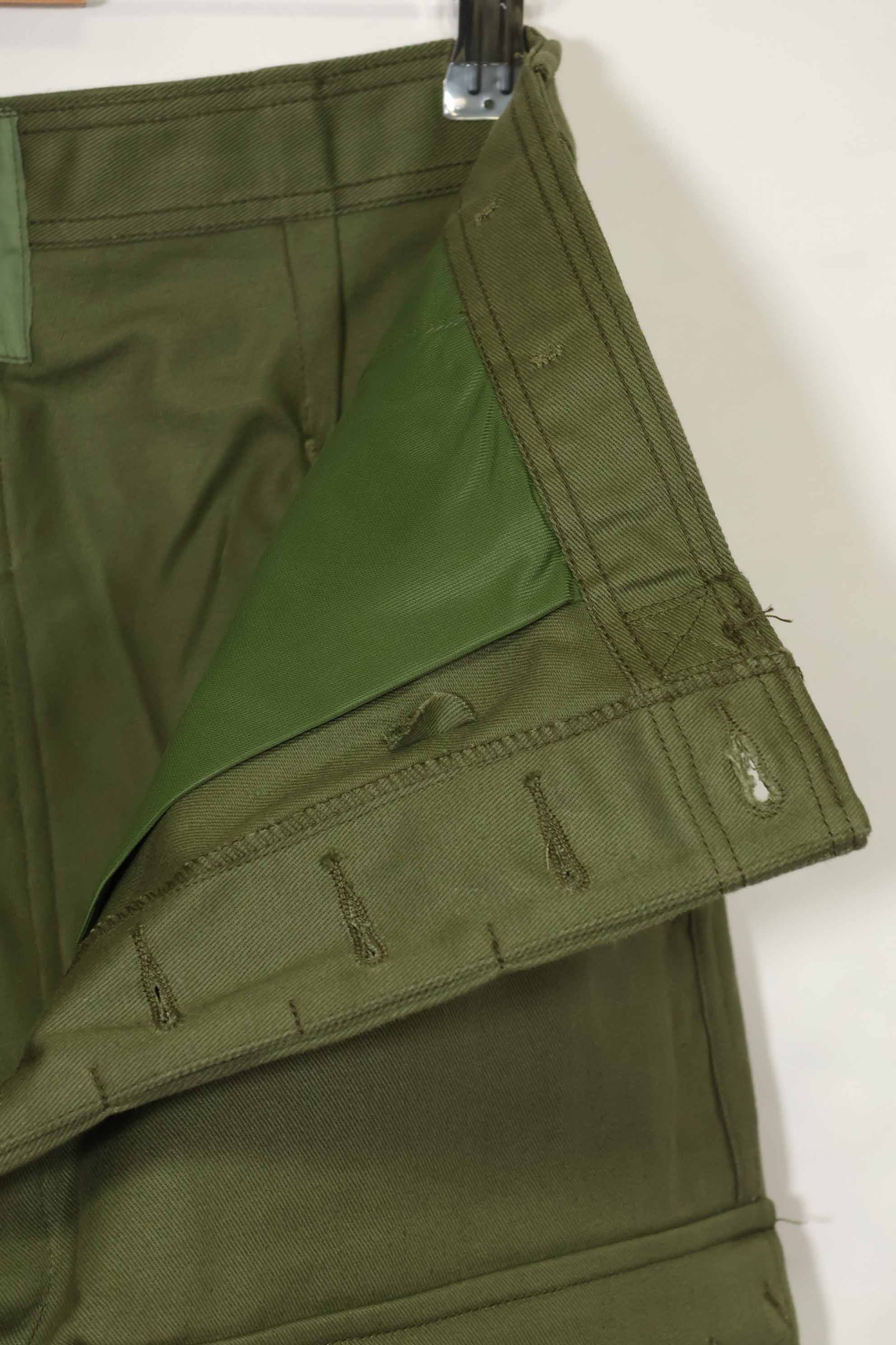 1969 年澳大利亚陆军全新库存橄榄绿作战裤，未使用过。