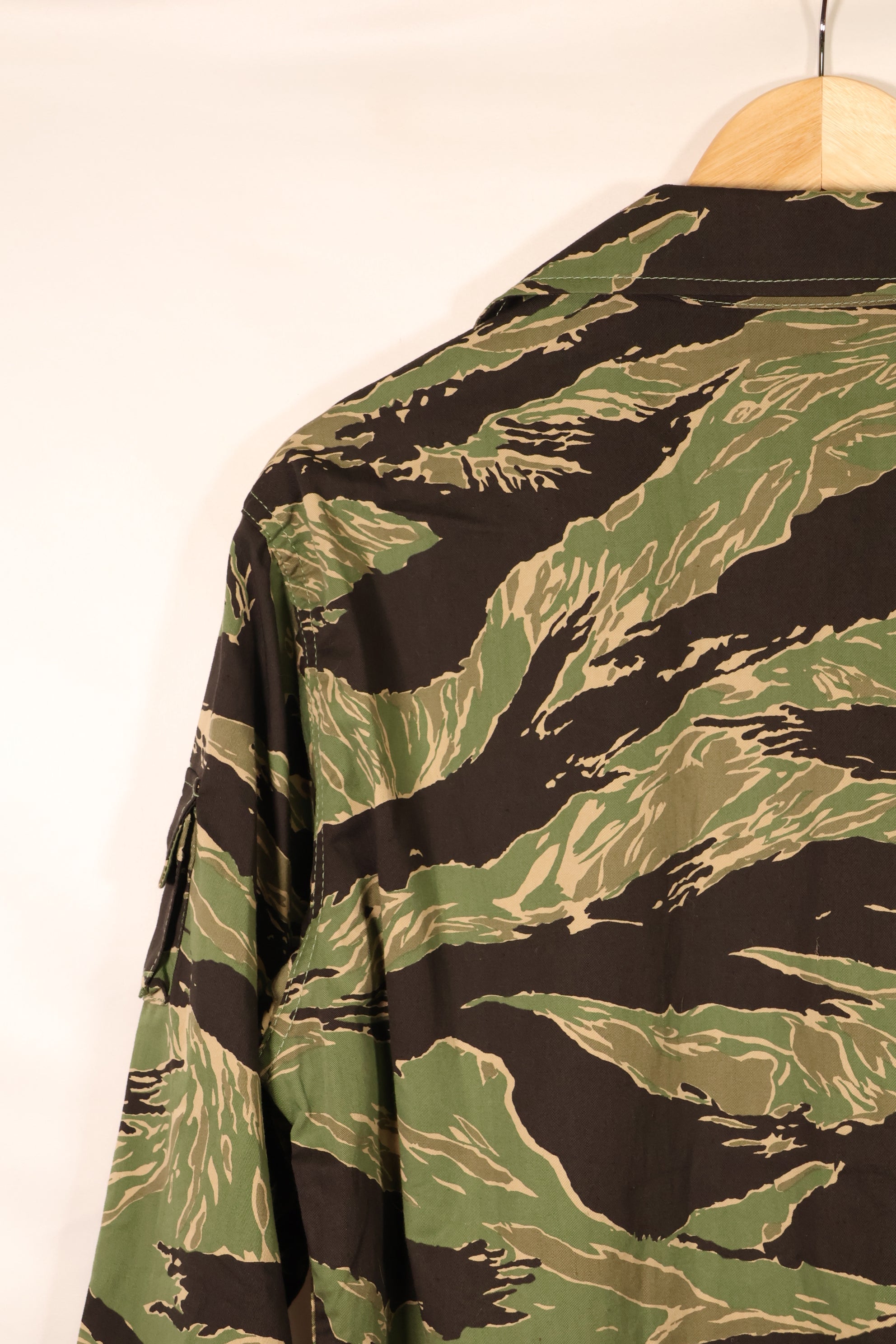2025年　US-M　MILITARIA 1911製　TIGER STRIPE CINEMA EDITION　USカット　シャツ　新古品