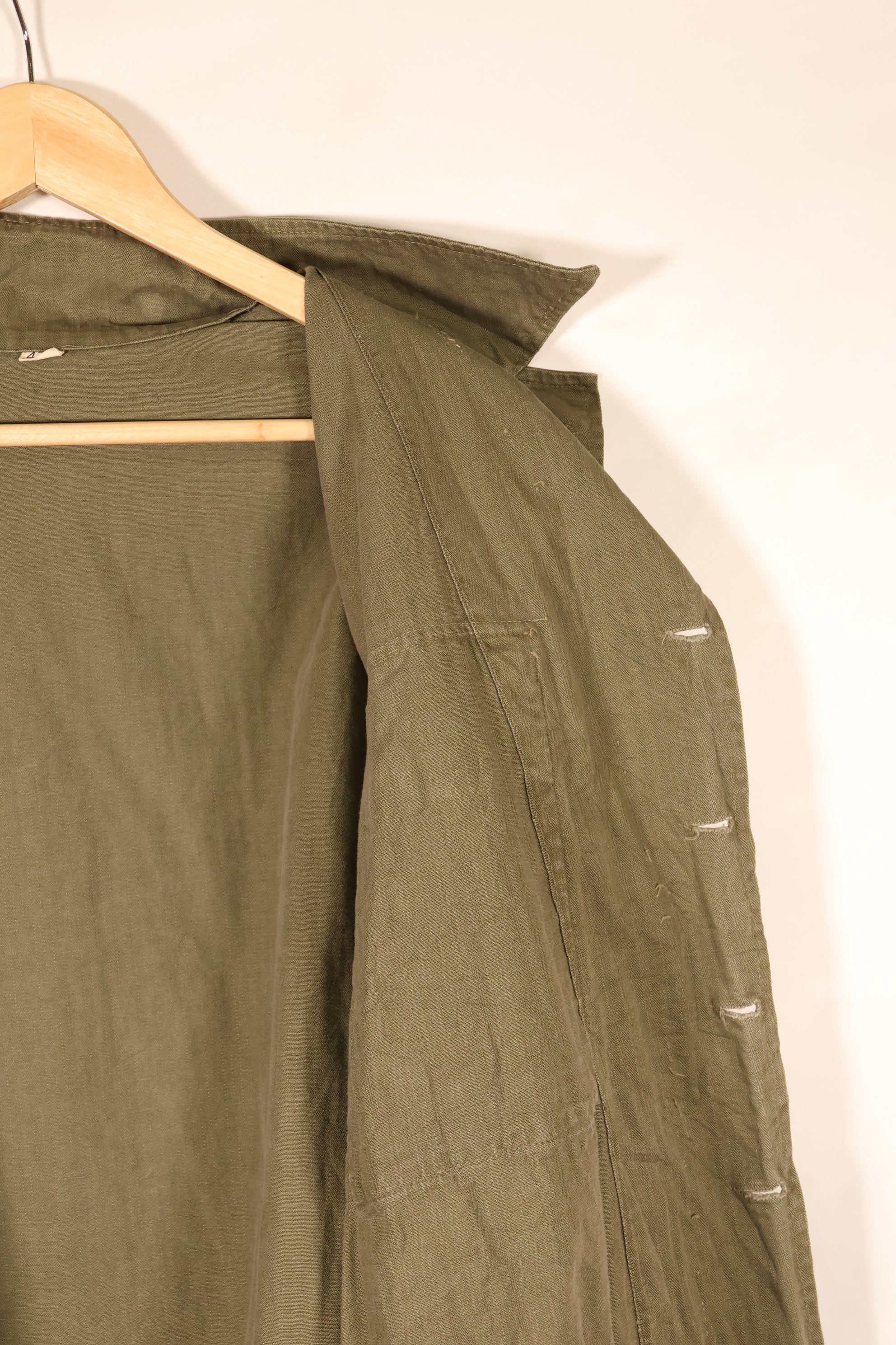 1940年代前半　サイズ 42R　アメリカ陸軍　M43 HBT ユーティリティジャケット　退色あり　中古品