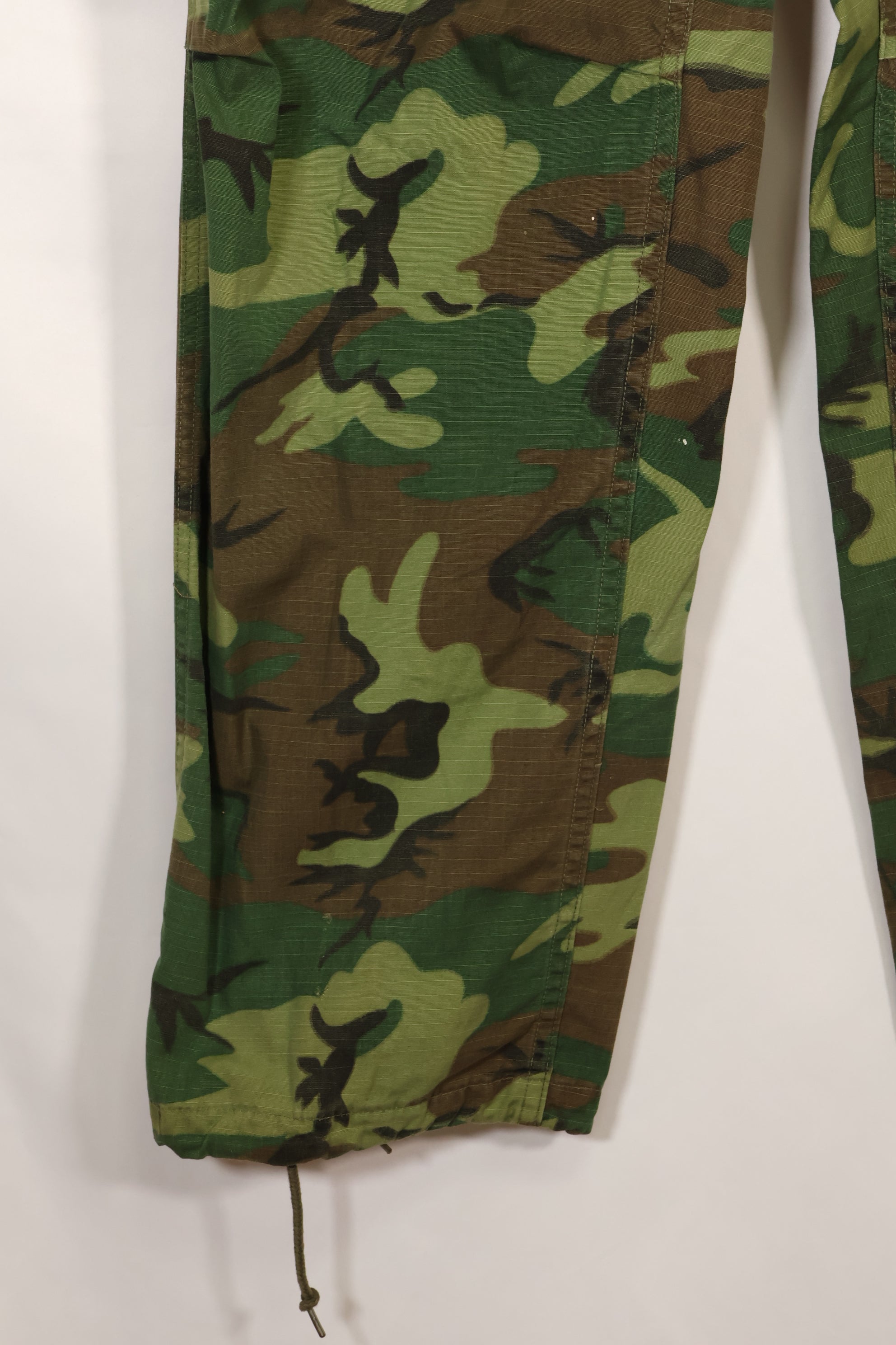 1969年契約　M-L　リップストップ生地　ERDL リーフ迷彩　パンツ　中古品