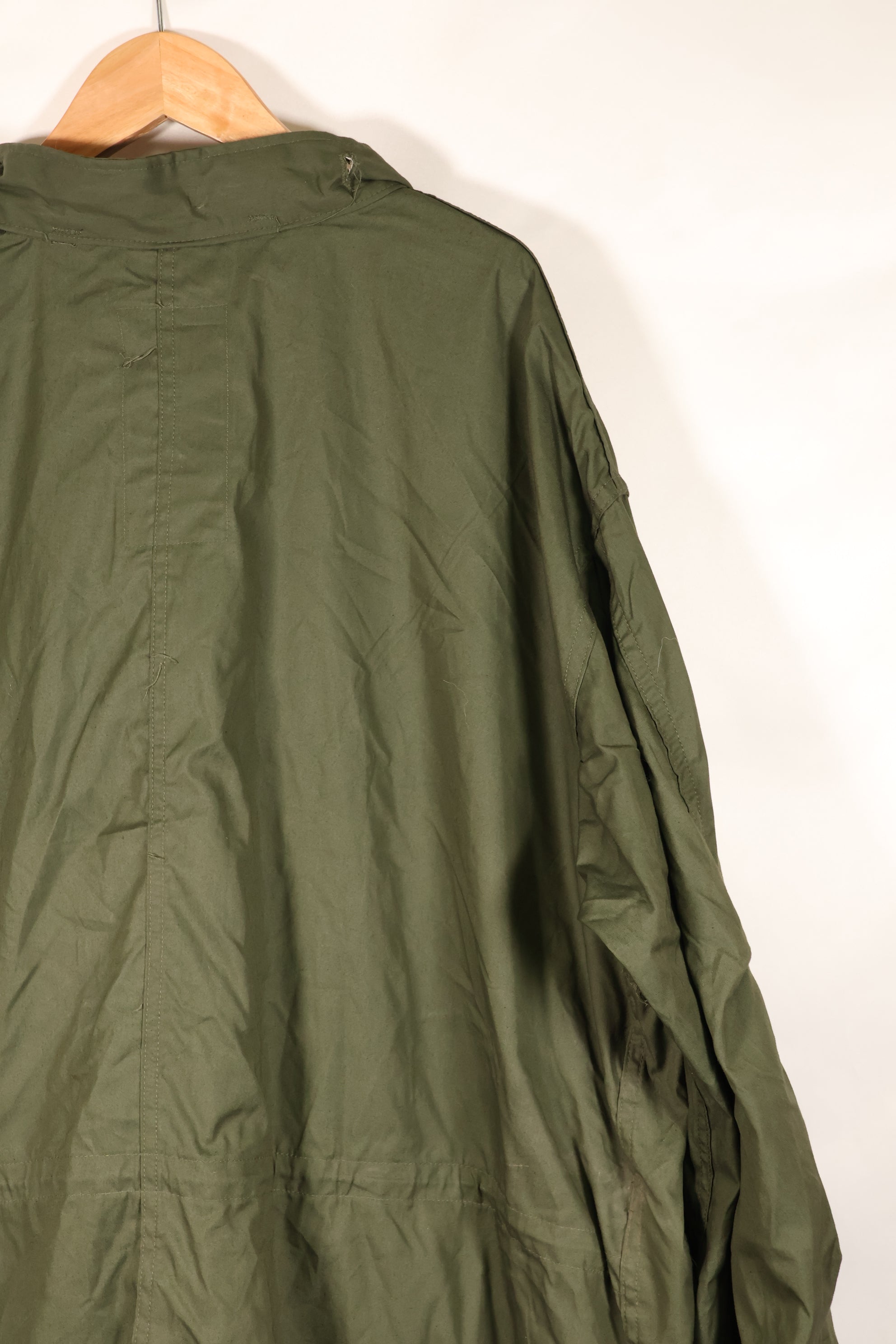 1983年合同中号M65野战派克大衣，鱼尾式，几乎全新，仅外壳。