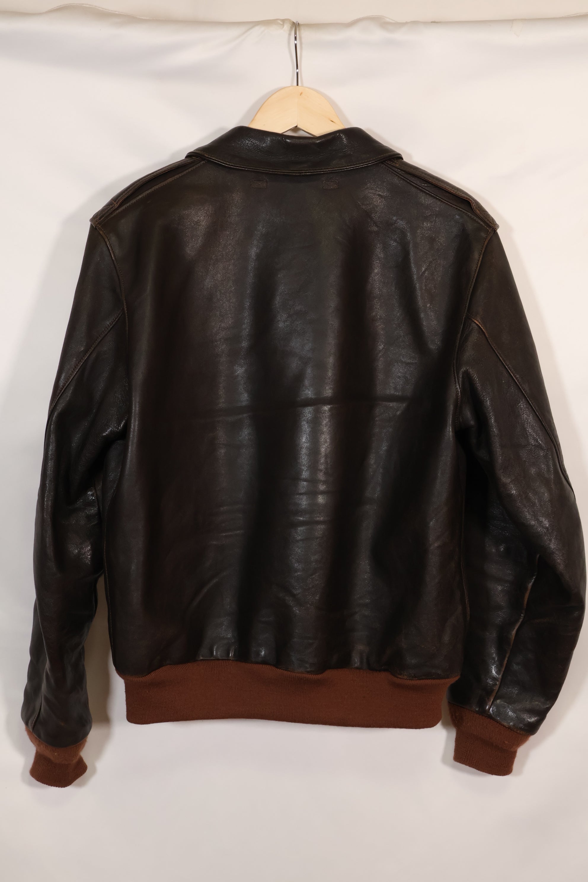 2000年代製　サイズ 44　リアルマッコイズ製　A-2 フライトジャケット　リブリペア済　中古品