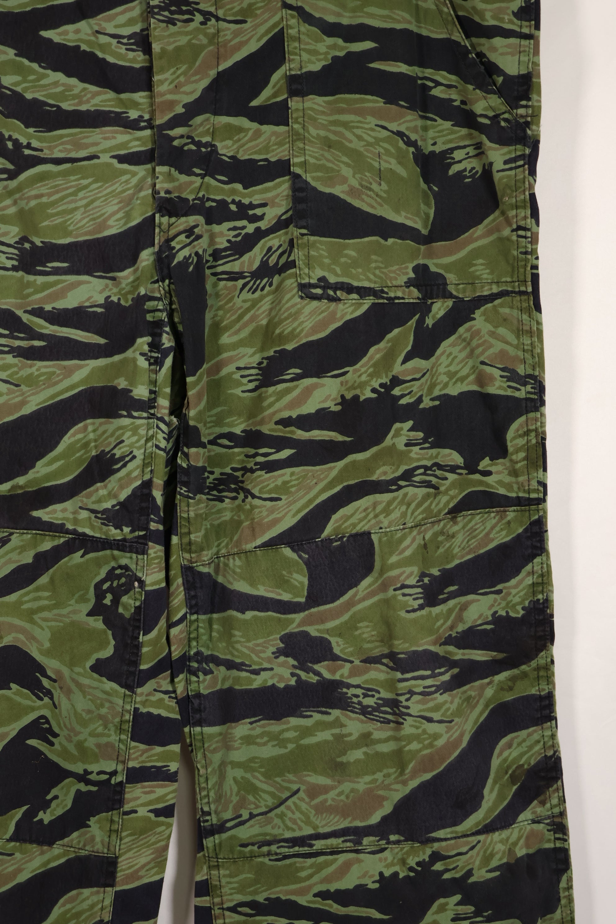 実物　1968年製　VNMC 4thパターン　タイガーストライプパンツ　Q7 ビッグサイズ　中古品