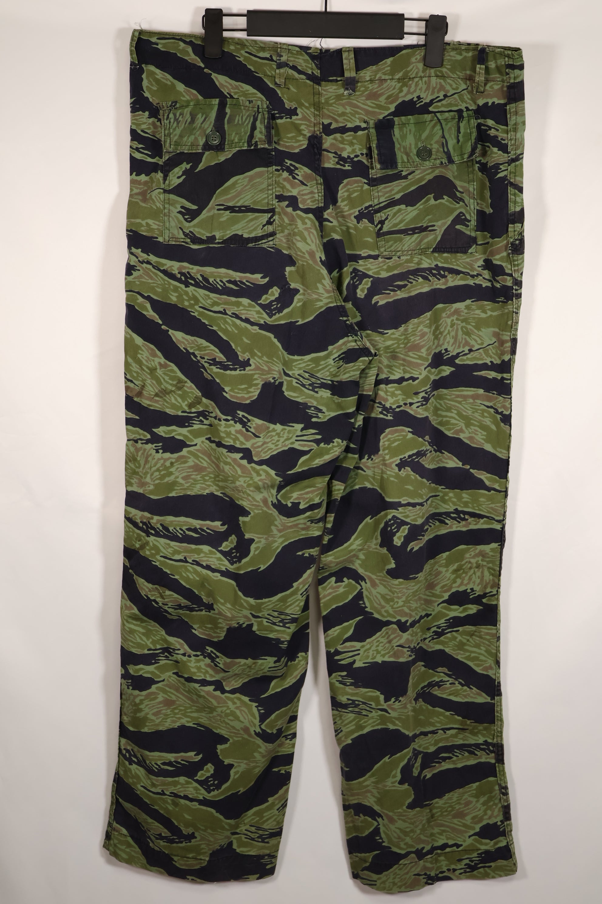 実物　1968年製　VNMC 4thパターン　タイガーストライプパンツ　Q7 ビッグサイズ　中古品