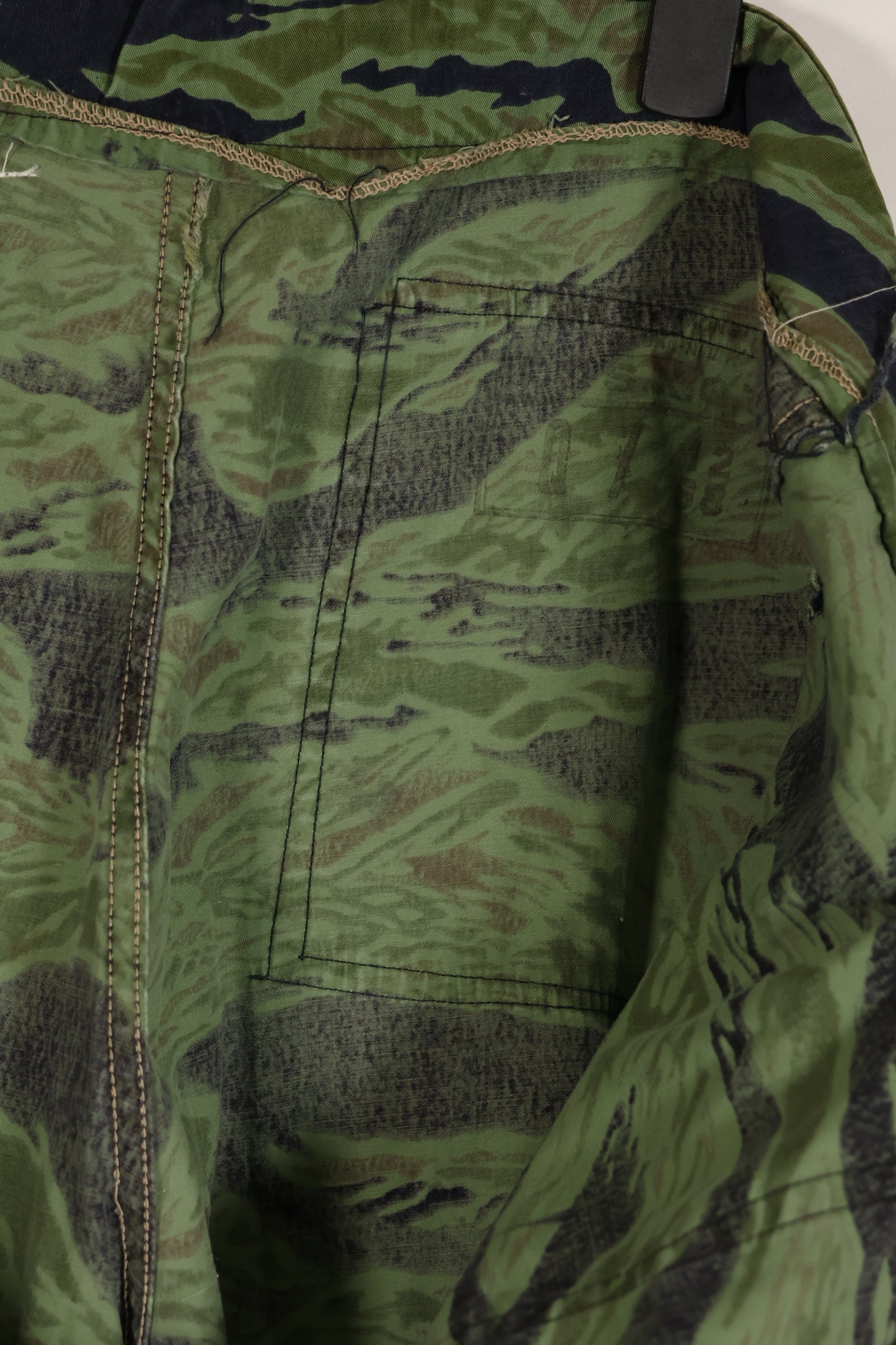 実物　1968年製　VNMC 4thパターン　タイガーストライプパンツ　Q7 ビッグサイズ　中古品