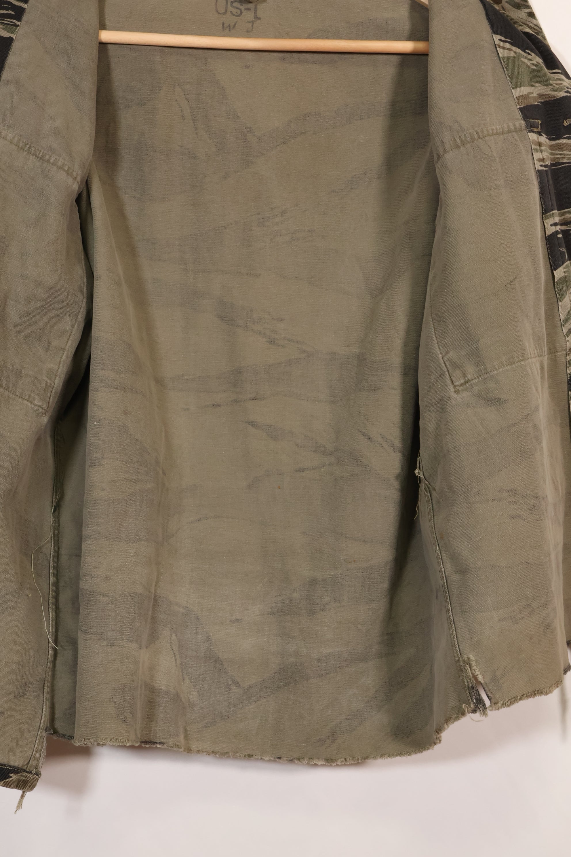 1960年代　US-L　シルバータイガーストライプ　USカットシャツ　半袖カスタム　破れあり