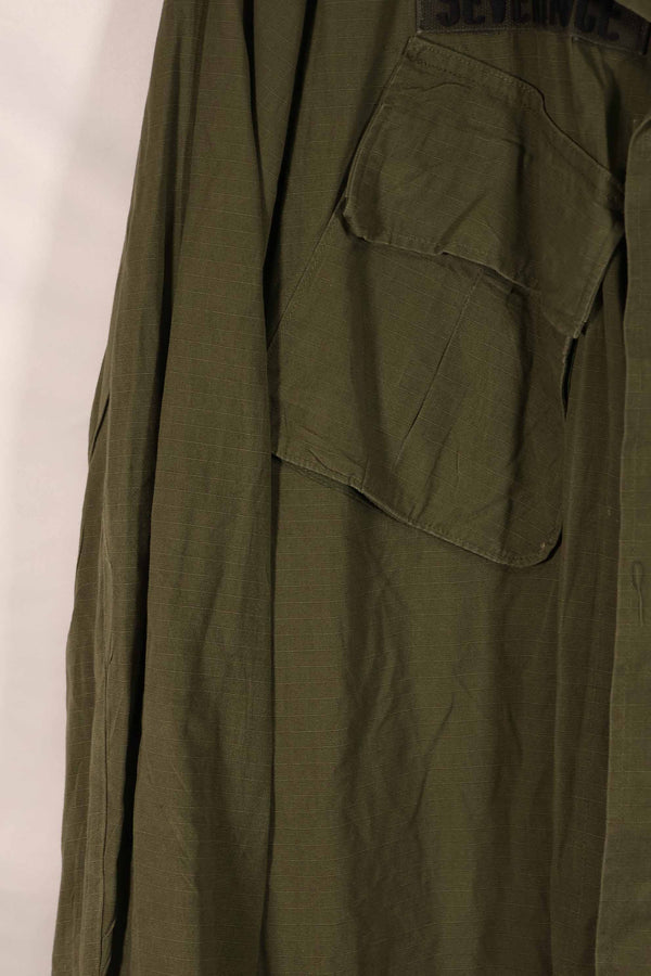 正品 1969 年第四版丛林迷彩夹克，LL 码，带陆军臂章，二手