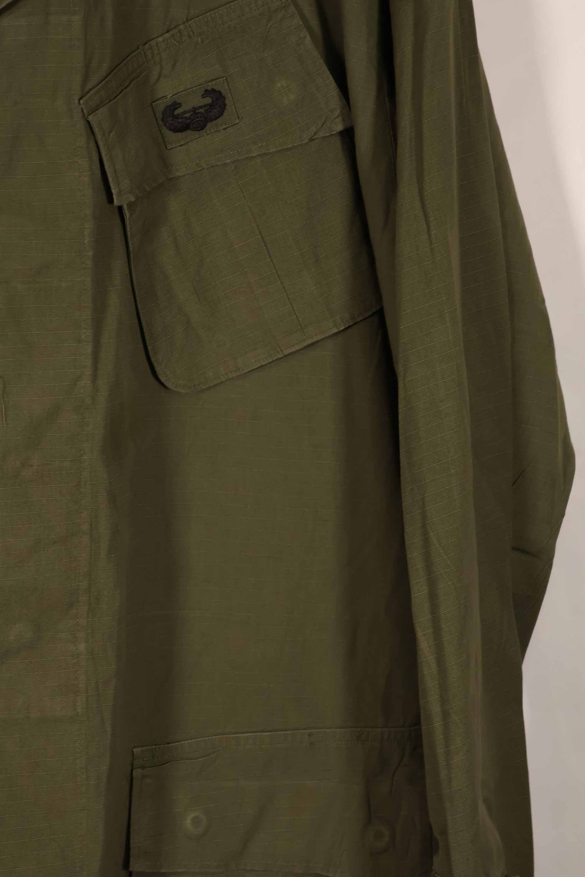 正品 1969 年第四版丛林迷彩夹克，LL 码，带陆军臂章，二手