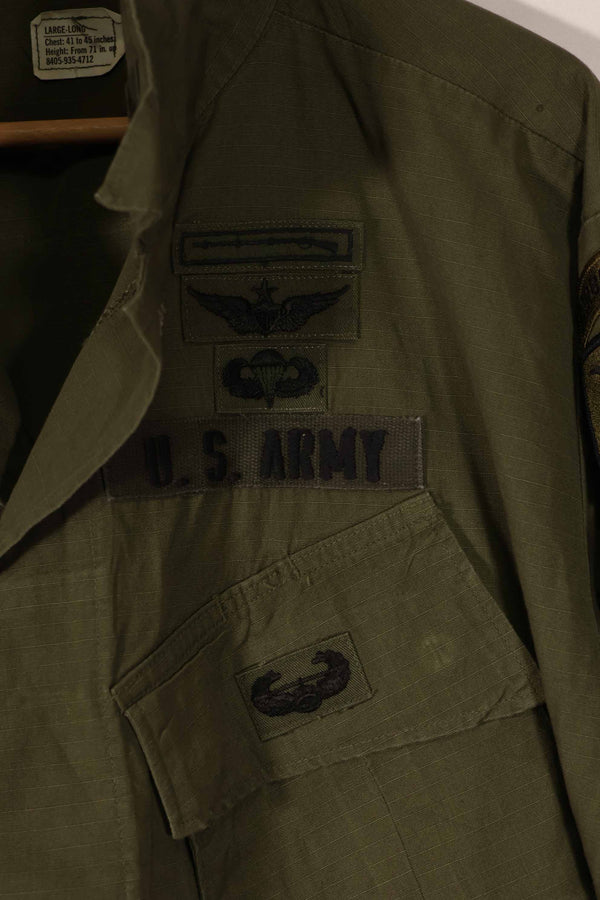 正品 1969 年第四版丛林迷彩夹克，LL 码，带陆军臂章，二手