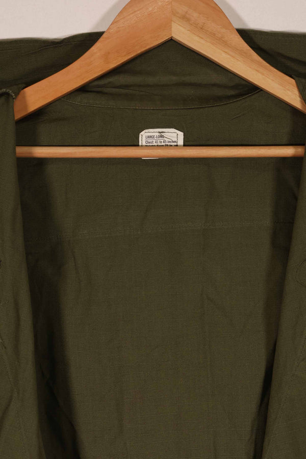 正品 1969 年第四版丛林迷彩夹克，LL 码，带陆军臂章，二手