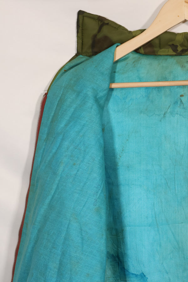 1970-71年　大きめサイズ　ベトナム戦争　迷彩ポンチョ製　ツアージャケット　DA NANG　中古品