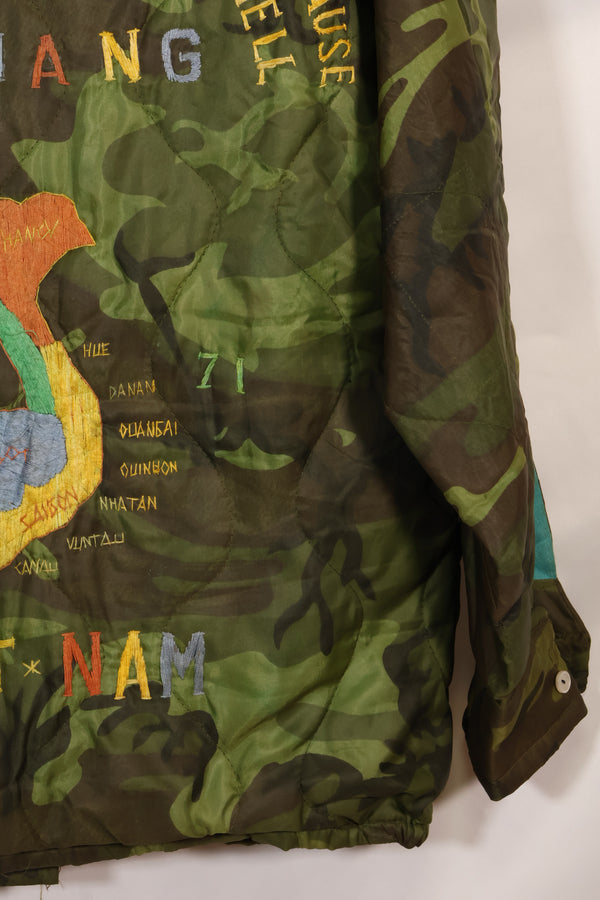 1970-71年　大きめサイズ　ベトナム戦争　迷彩ポンチョ製　ツアージャケット　DA NANG　中古品