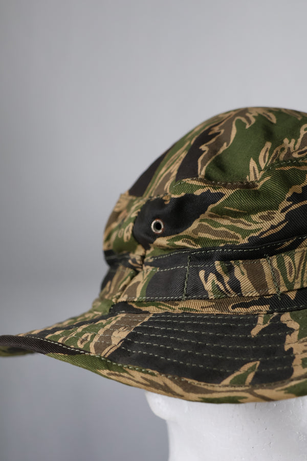 実物　沖縄タイガーパターン　タイガーストライプ　ブーニーハット　大きめサイズ　中古品