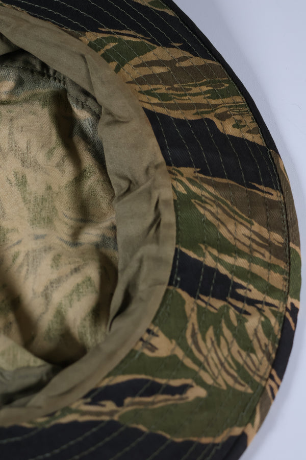 実物　沖縄タイガーパターン　タイガーストライプ　ブーニーハット　大きめサイズ　中古品