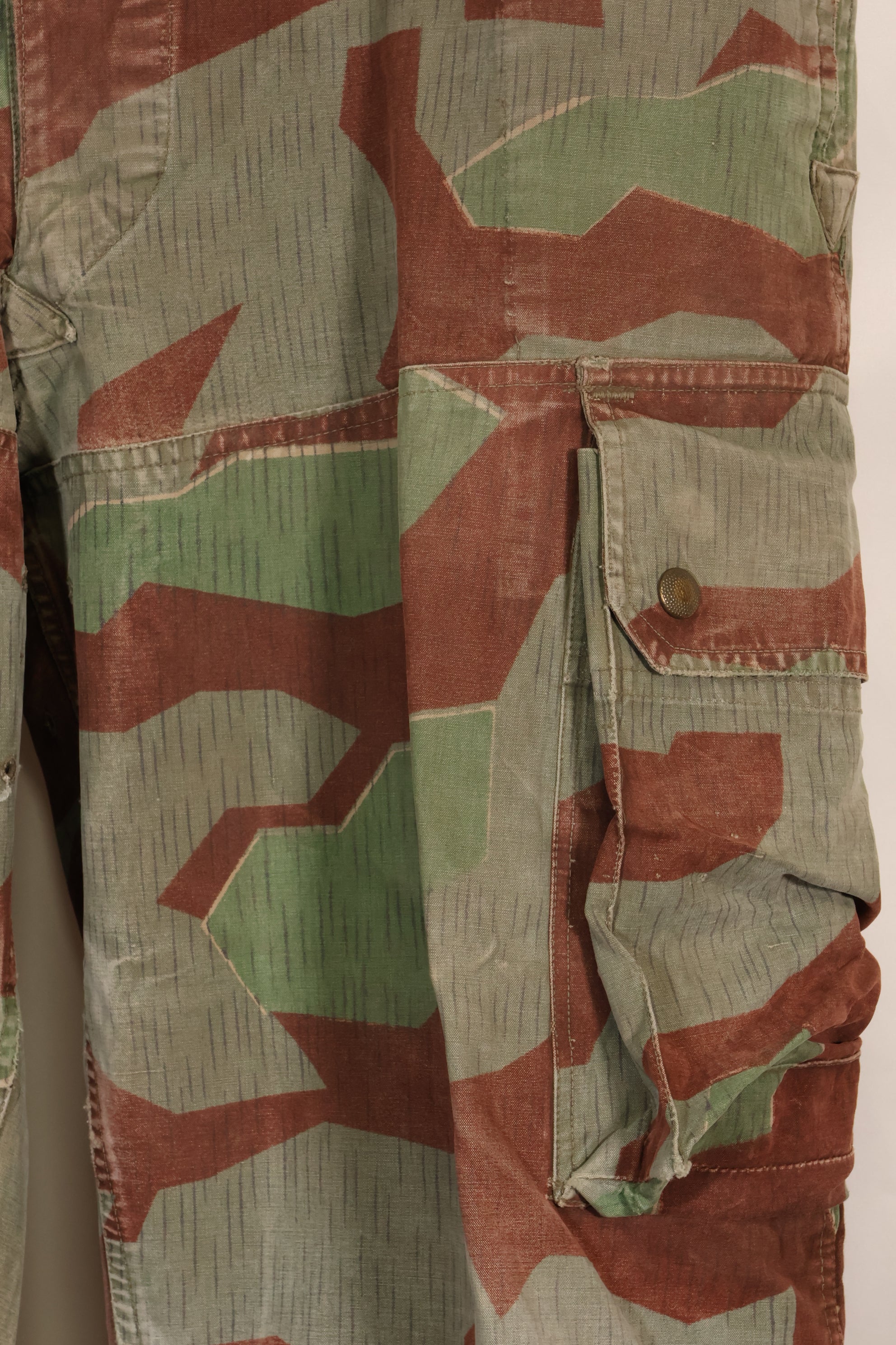 1950s West German splinter camouflage cargo pants, rare, used.