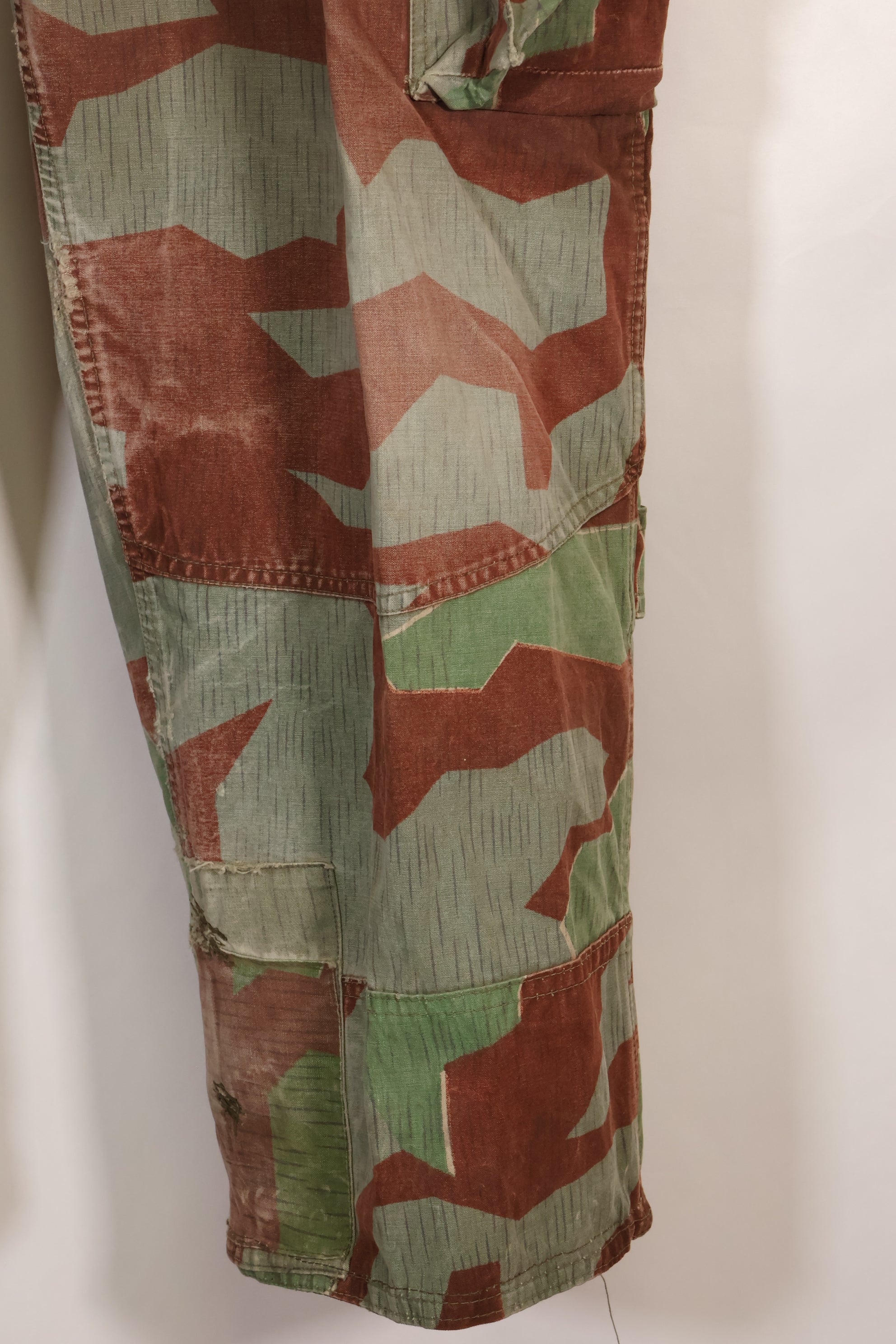 1950s West German splinter camouflage cargo pants, rare, used.
