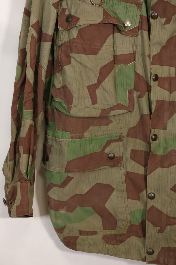 1950s West German splinter camouflage paratrooper jacket, used.