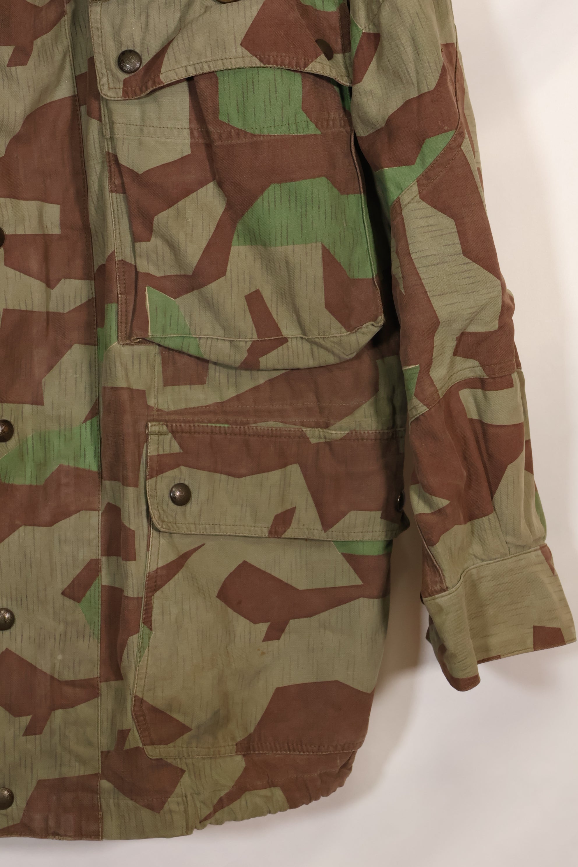 1950s West German splinter camouflage paratrooper jacket, used.