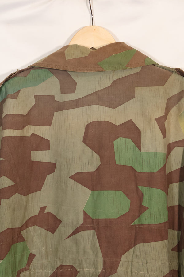 1950s West German splinter camouflage paratrooper jacket, used.