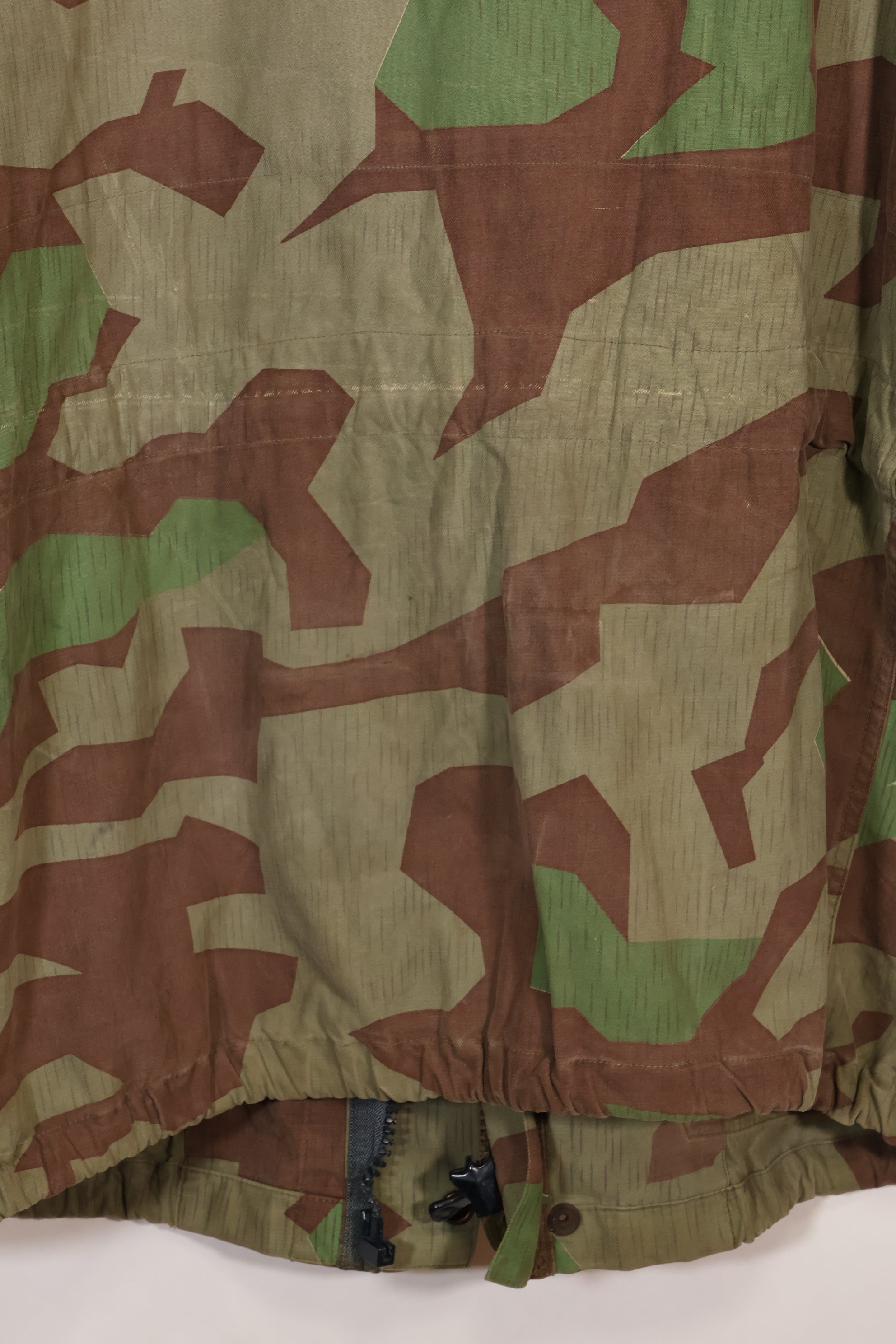 1950s West German splinter camouflage paratrooper jacket, used.