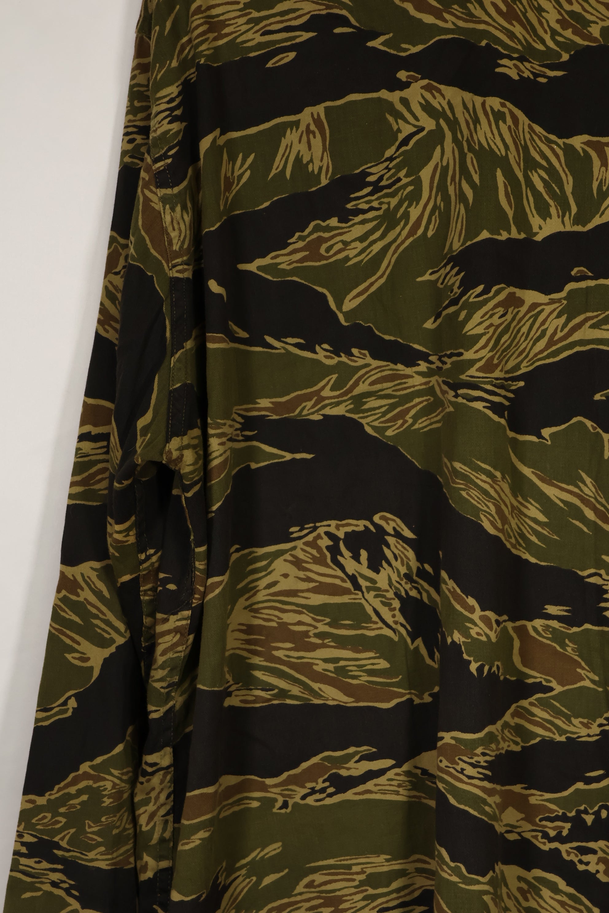 実物　沖縄タイガー　タイガーストライプ　ハンティングジャケット　中古品