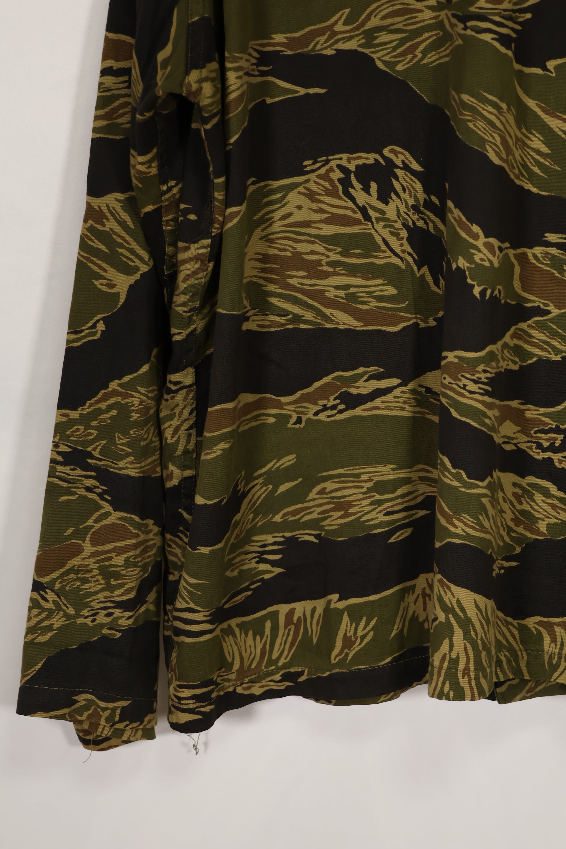 実物　沖縄タイガー　タイガーストライプ　ハンティングジャケット　中古品