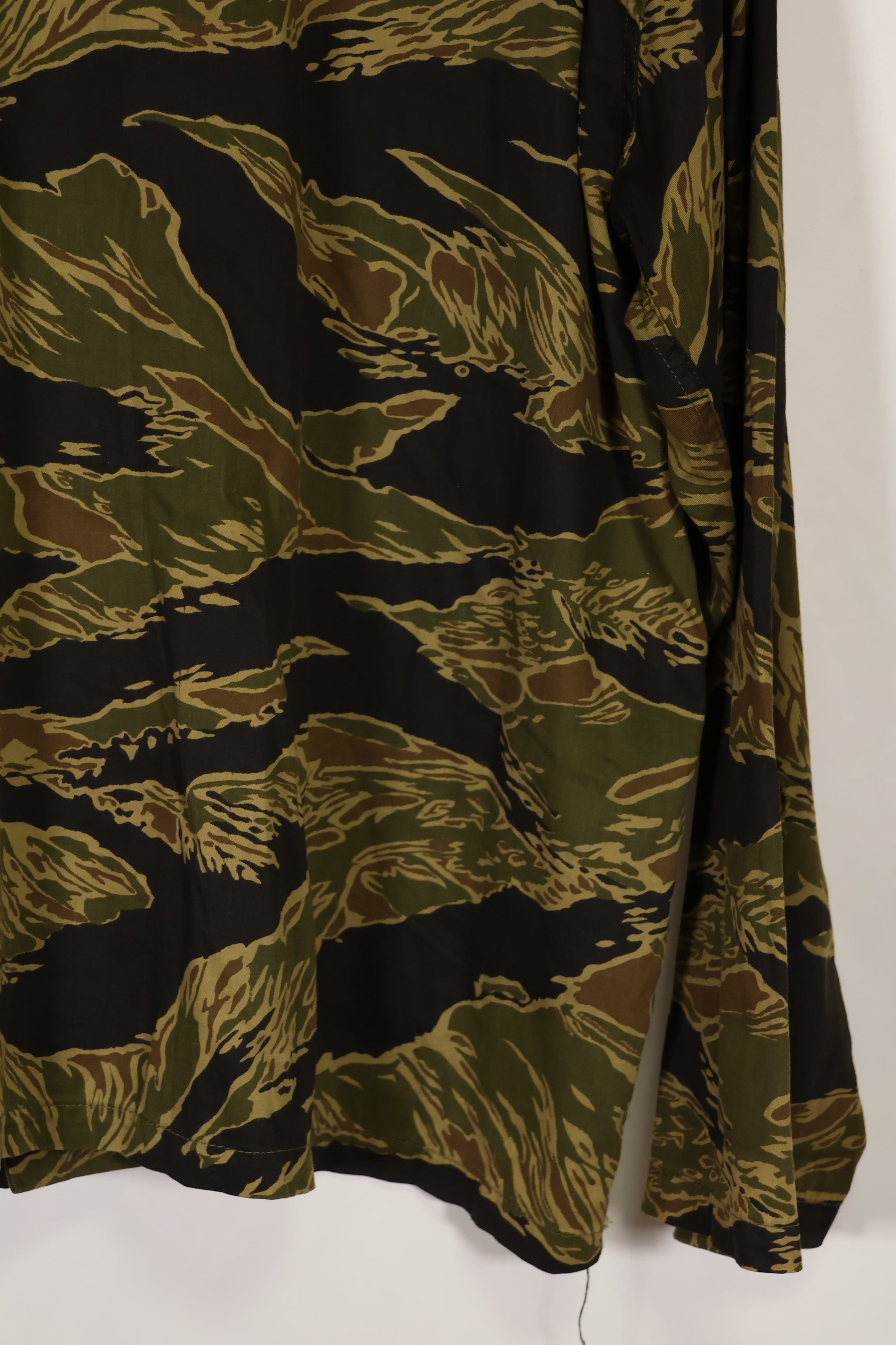 実物　沖縄タイガー　タイガーストライプ　ハンティングジャケット　中古品