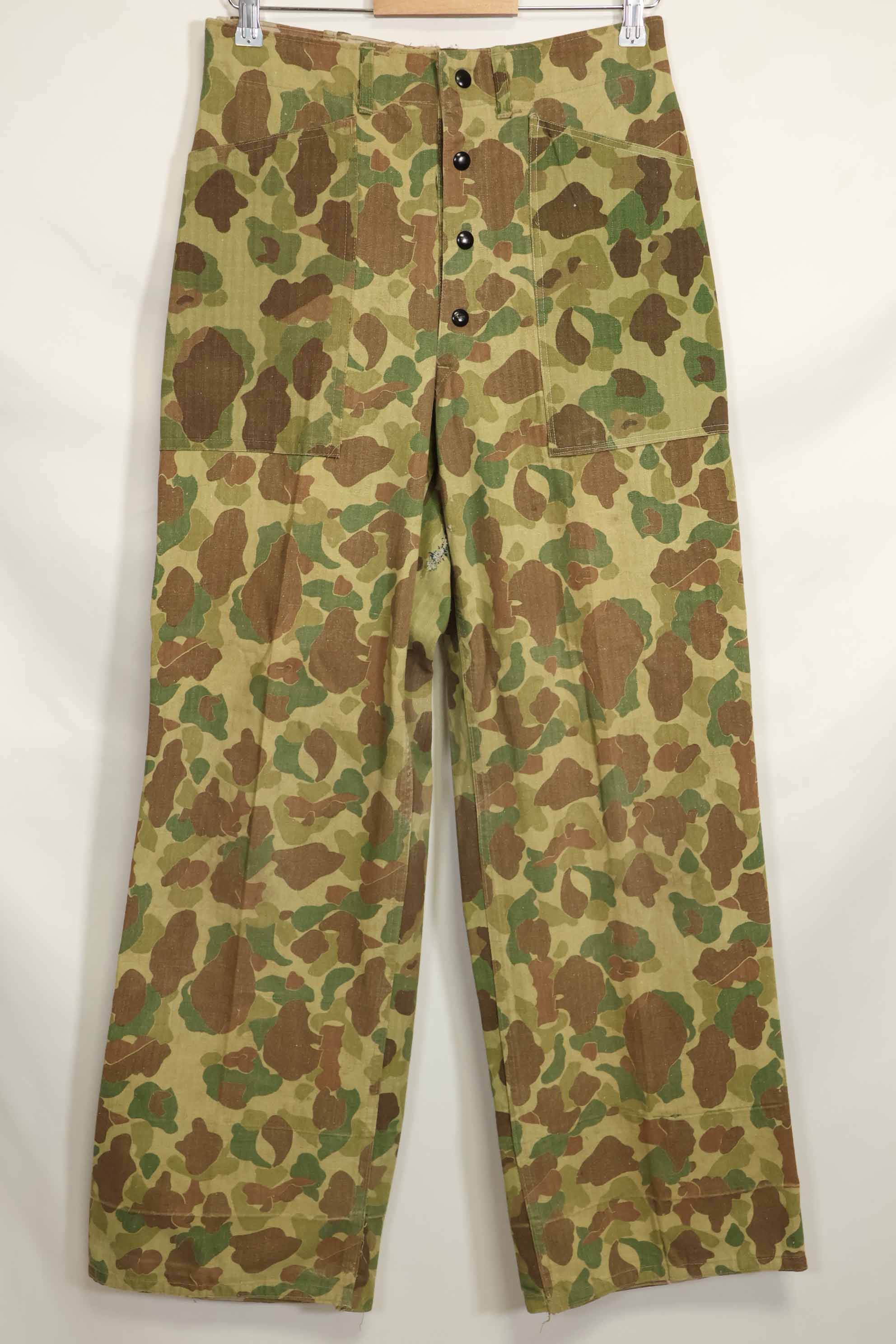 1940s U.S. Marine Corps P-42 Frogskin camouflage pants with local modifications, good condition, used.