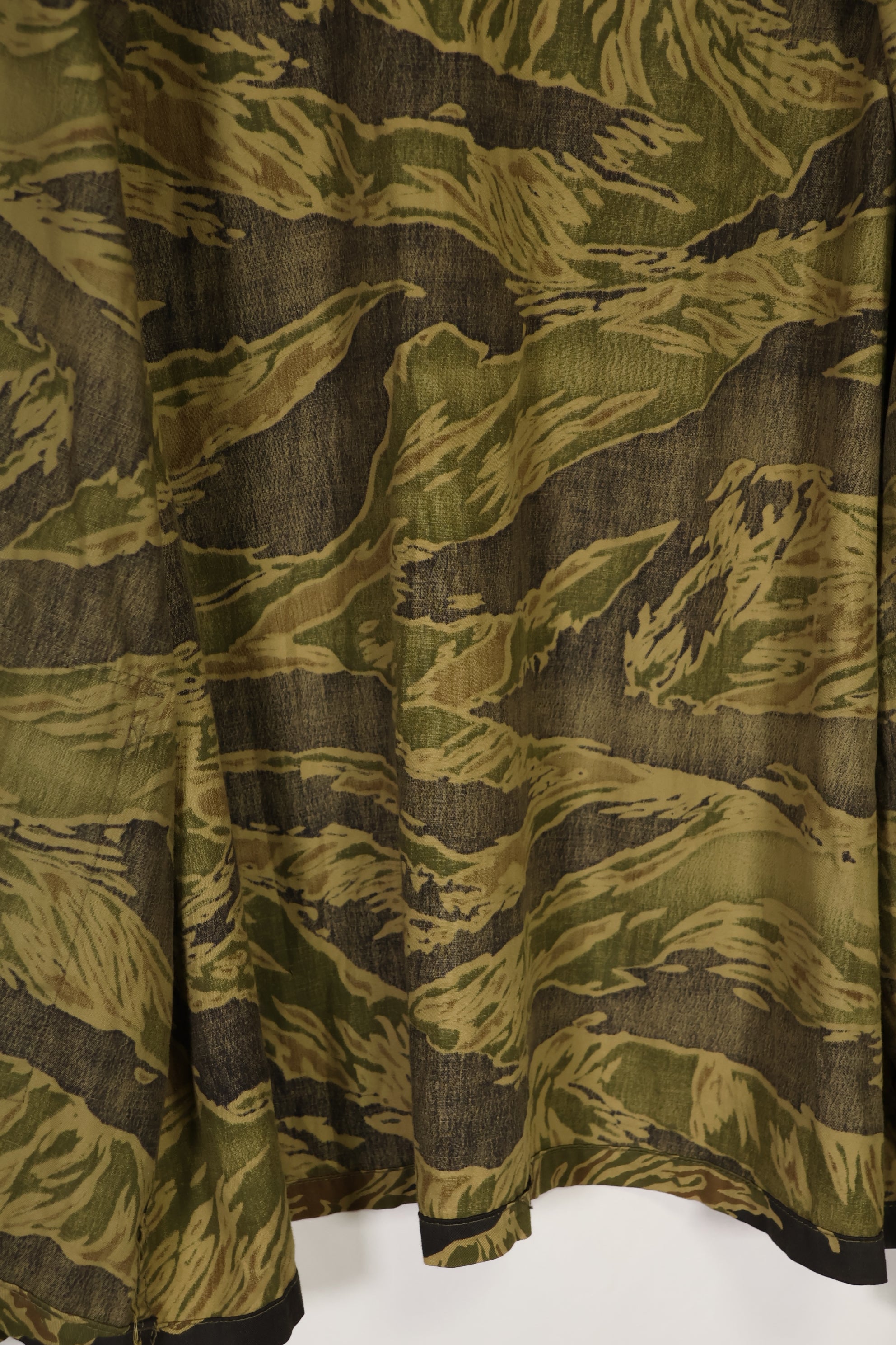 実物　沖縄タイガー　タイガーストライプ　ハンティングジャケット　中古品