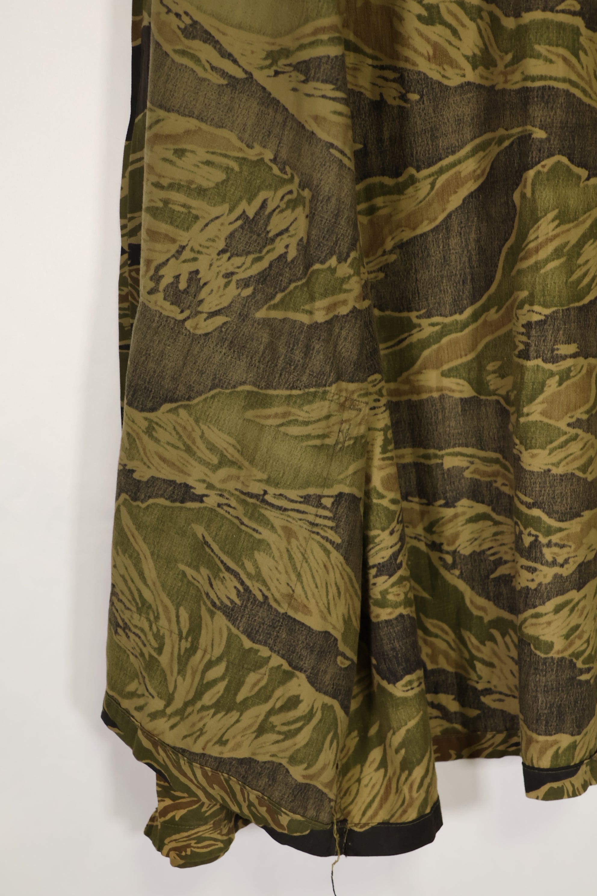 実物　沖縄タイガー　タイガーストライプ　ハンティングジャケット　中古品