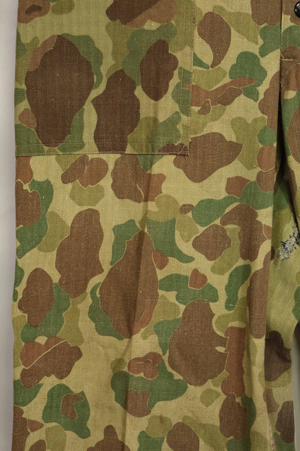 1940s U.S. Marine Corps P-42 Frogskin camouflage pants with local modifications, good condition, used.